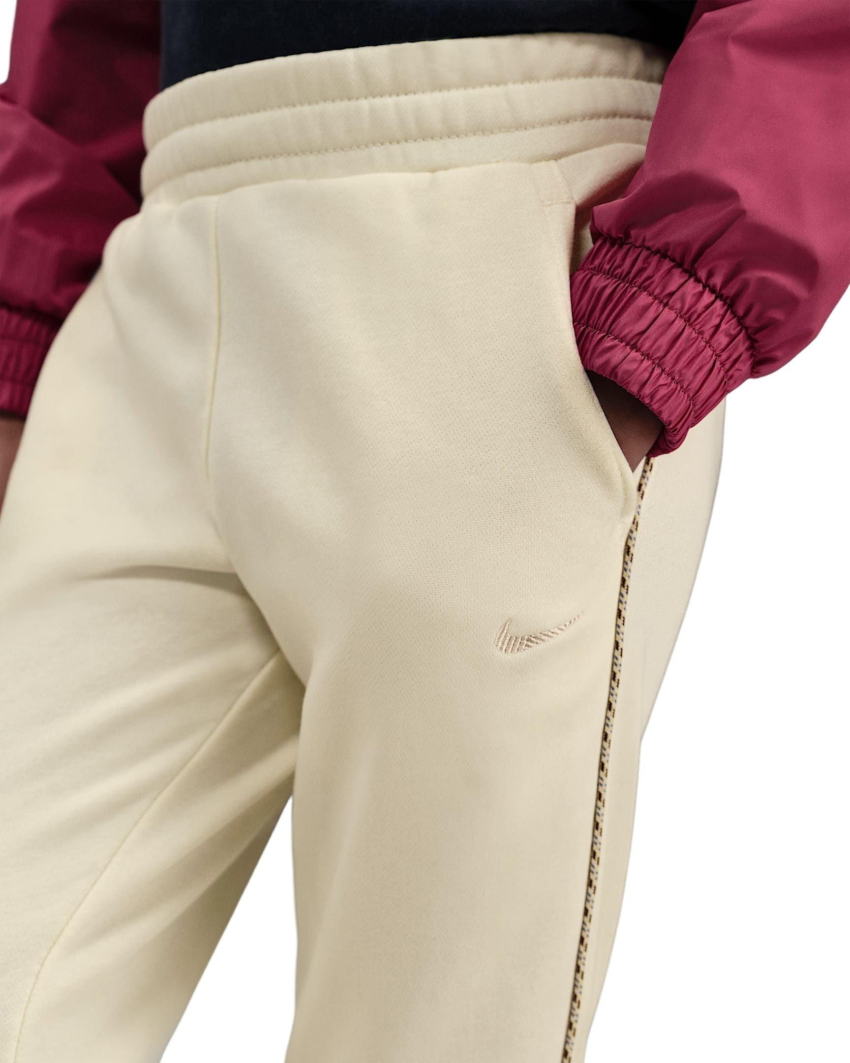 Nike Sportswear Club French Terry Big Kids' Brown Joggers