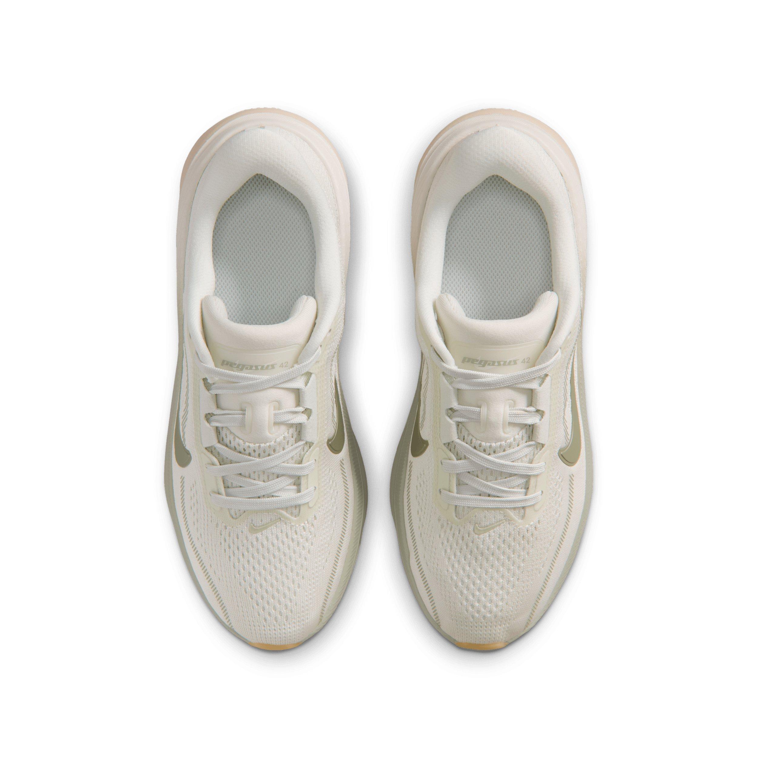 Nike Pegasus 42 "Spruce Aura/Pale Ivory/Light Brown/Jade Horizon" Grade School Boys' Running Shoe - SPRUCE/IVORY/LT BROWN/JADE Thumbnail View 4