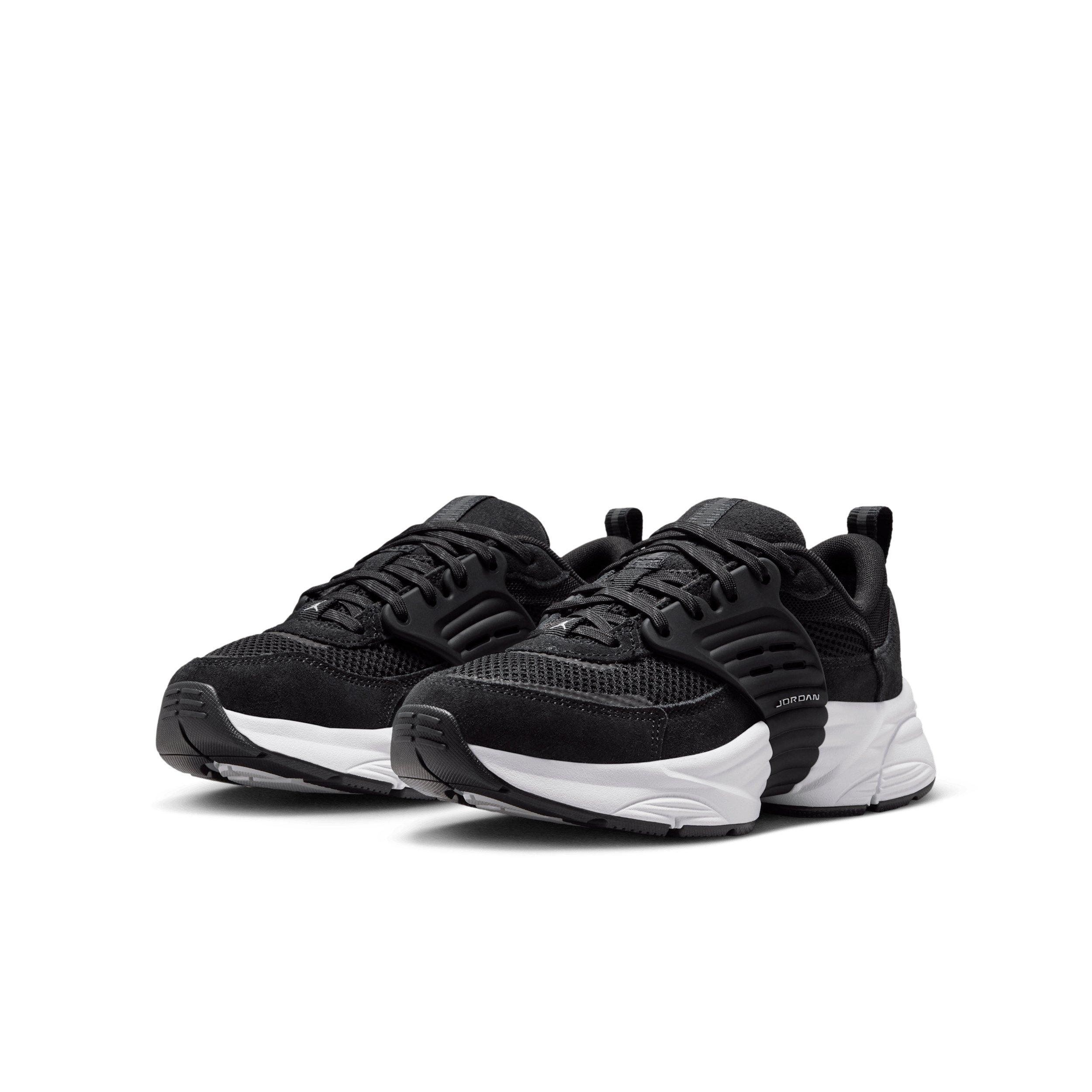 Jordan Trunner O/S "Black/White" Grade School Boys' Shoe - BLACK/WHITE Thumbnail View 3