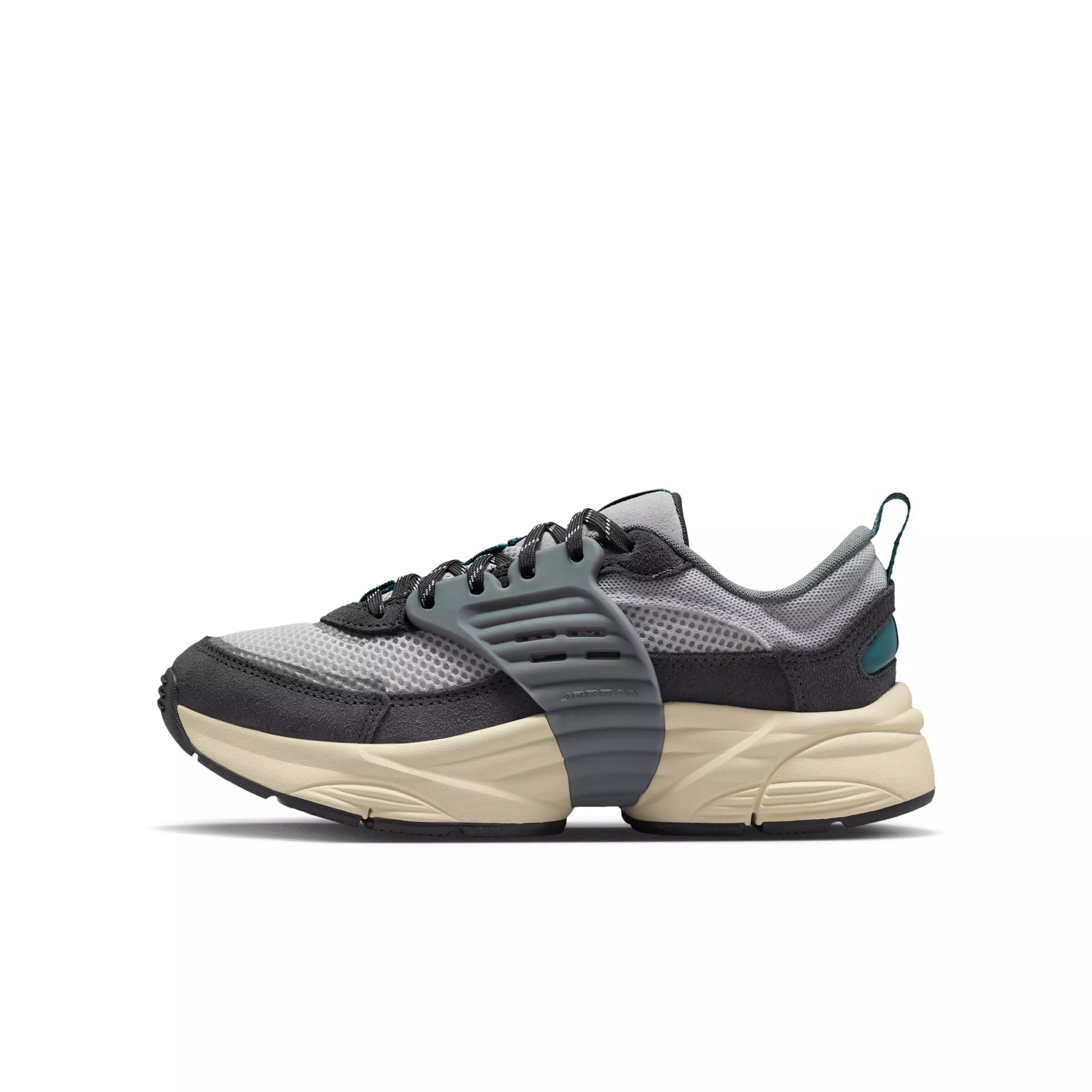 Jordan Trunner O/S "Photon Dust/Anthracite/Cool Grey/Ash Green" Grade School Boys' Shoe - DUST/ANTHRACITE/GREY/ASH