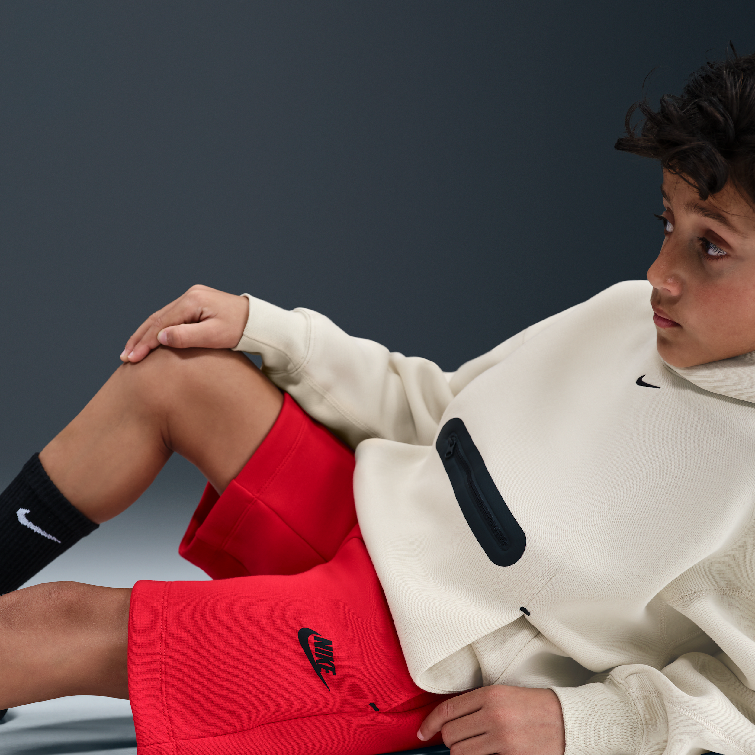 Nike Sportswear Tech Fleece Big Boys' Red Shorts