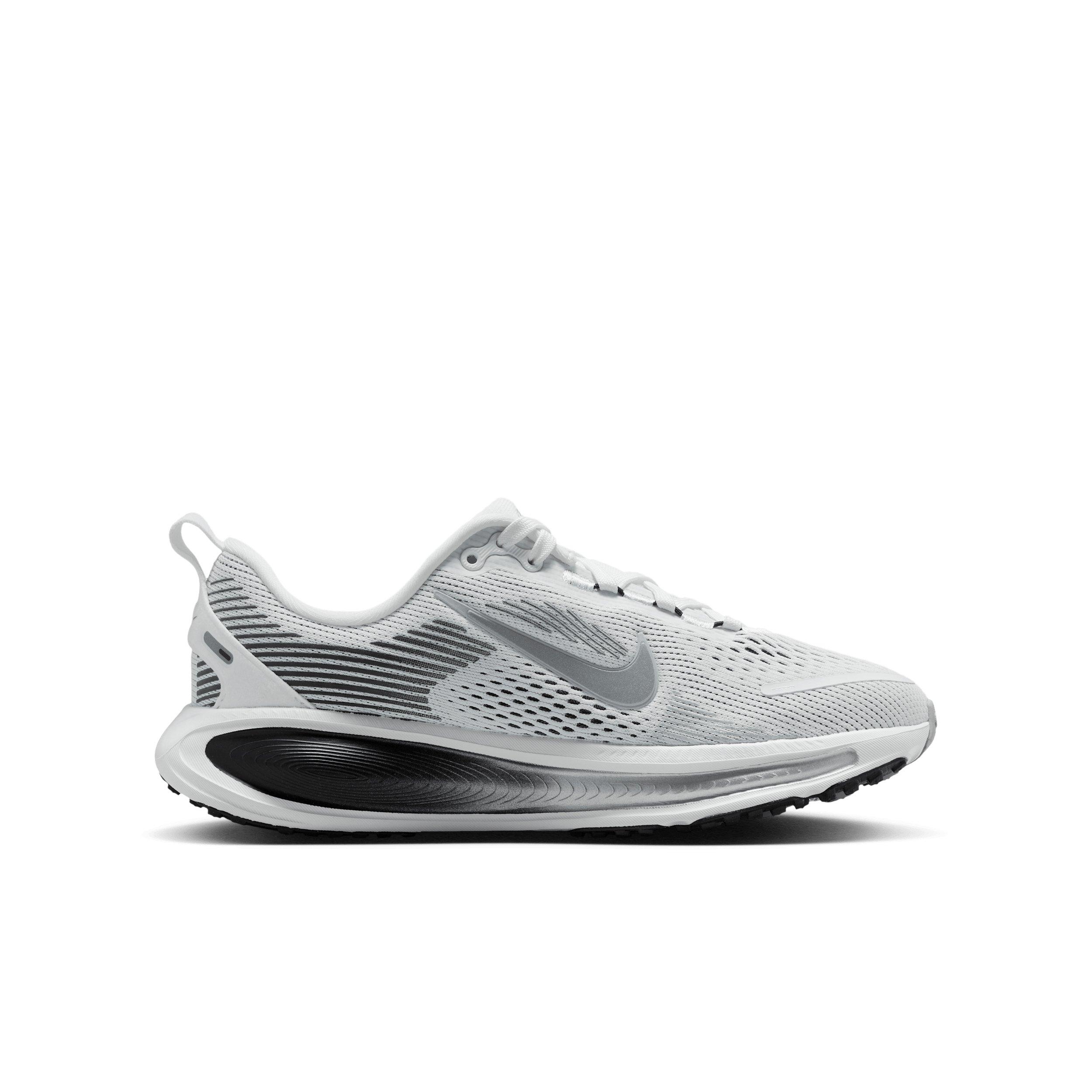 Nike Vomero 18 
