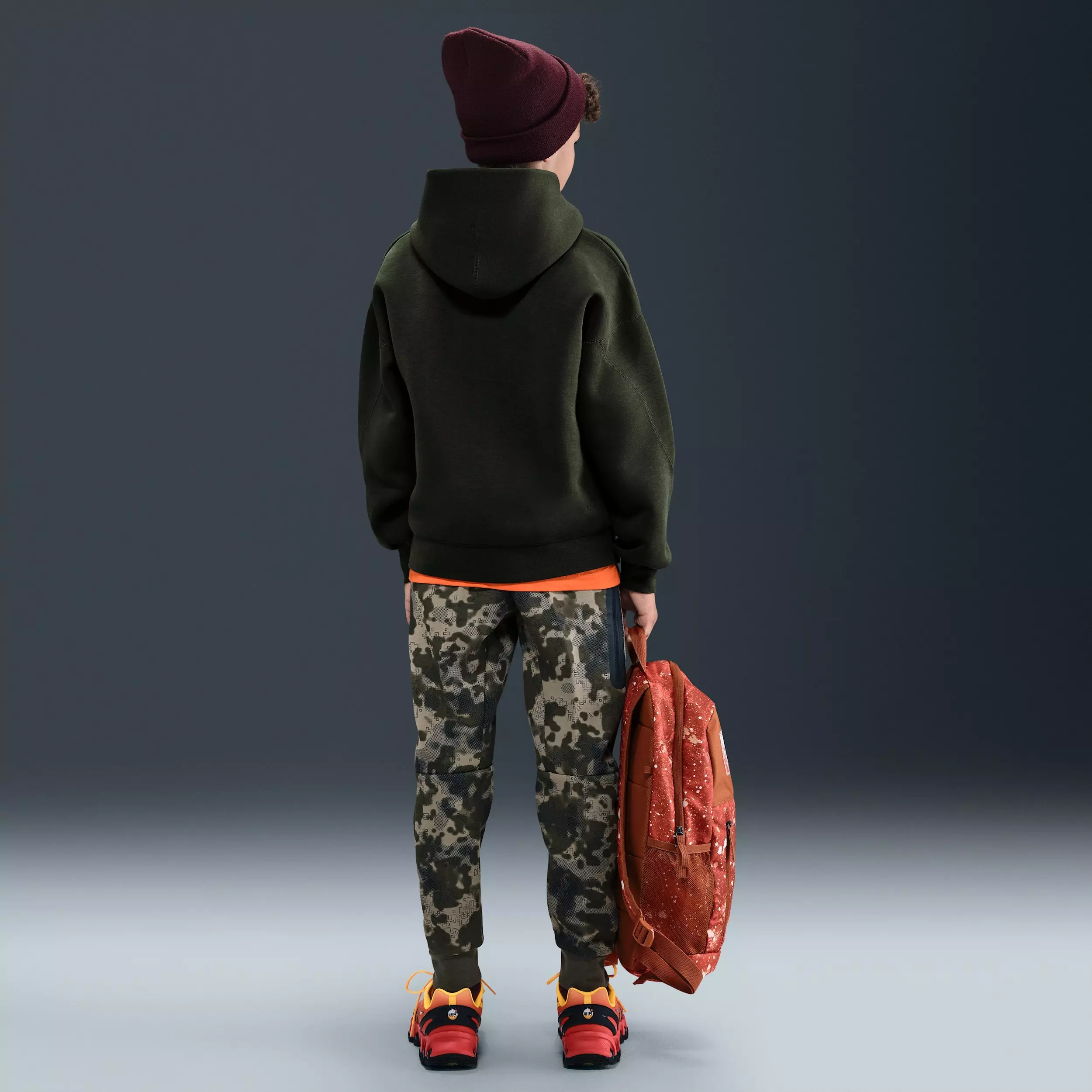 Nike Big Boys' Sportswear Tech Fleece Oversized Pullover Hoodie - Green - GREEN