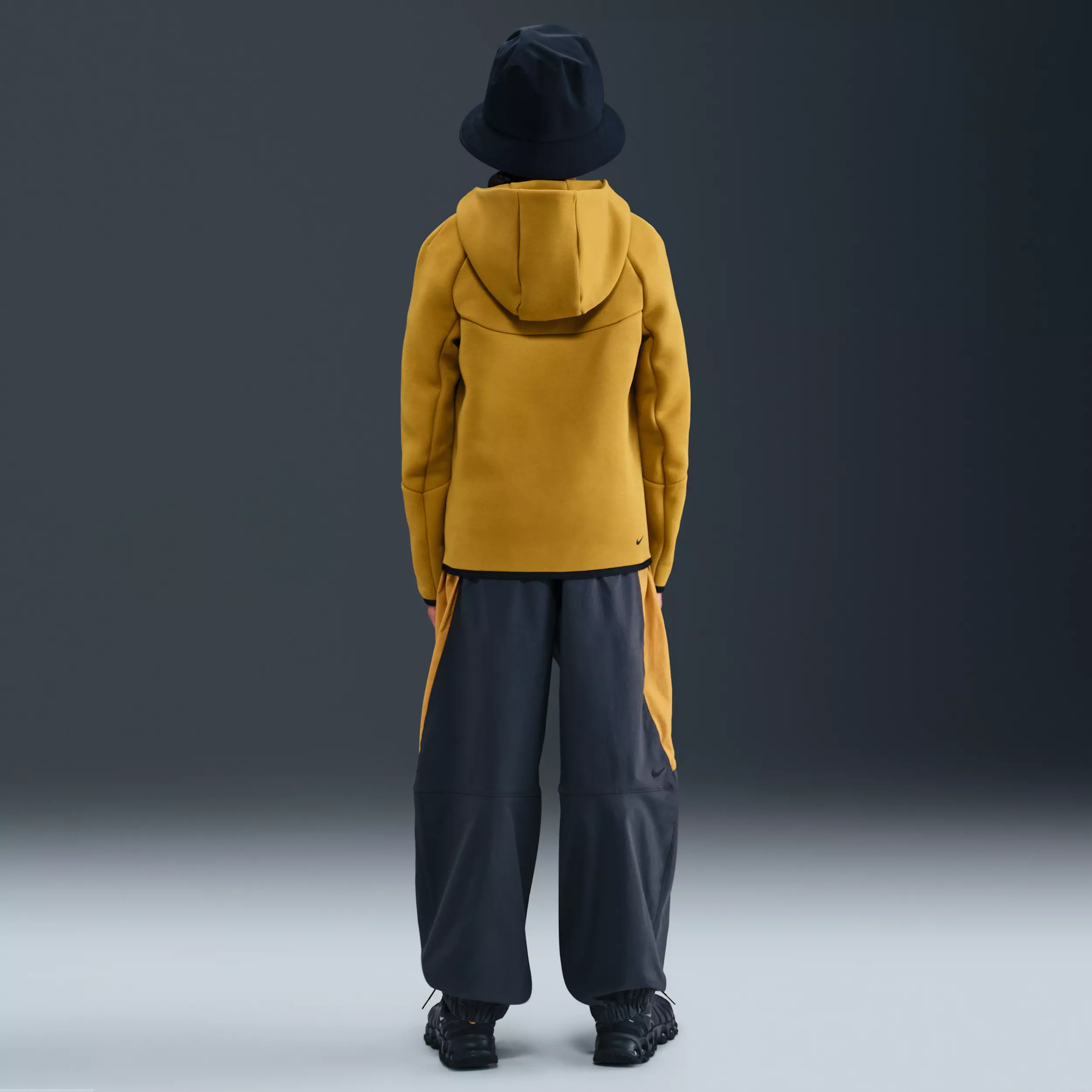 Nike Big Boys' Sportswear Tech Fleece Full-Zip Hooded Jacket - Brown - BROWN