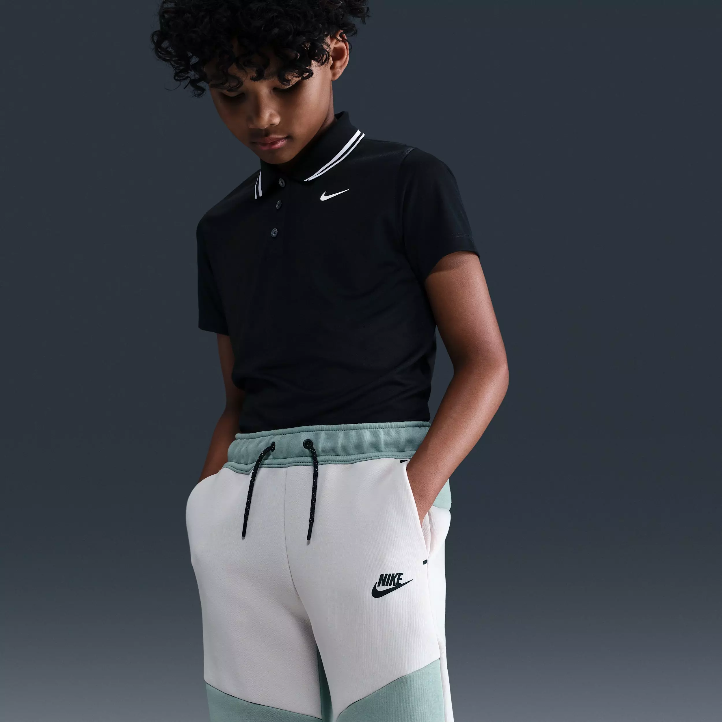 Nike Big Boys' Sportswear Tech Fleece Joggers - Grey/Green - GREY/GREEN