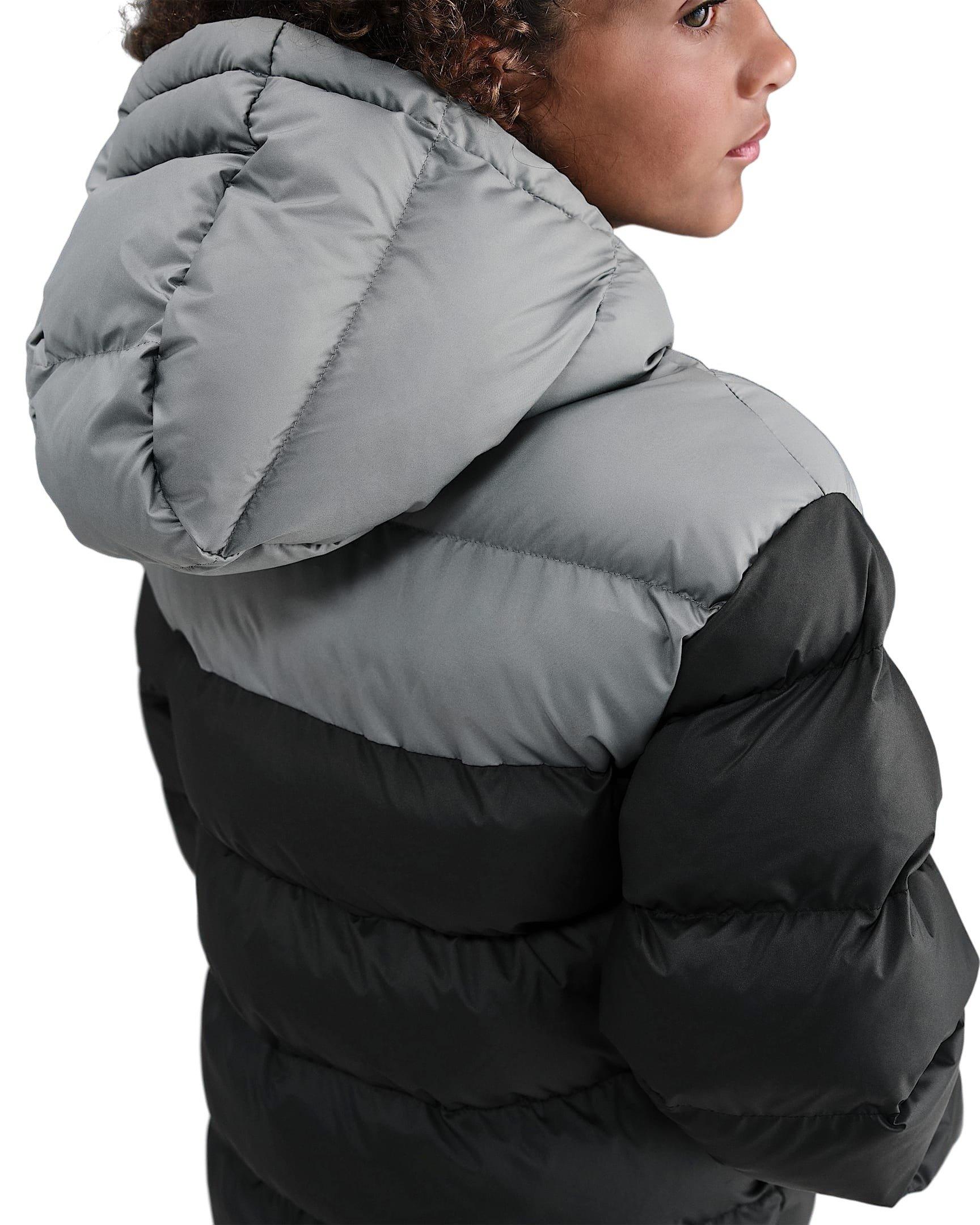 Nike Sportswear All Day Play Colorblock Therma-FIT Loose-Fit Big Kids' Black Puffer Jacket