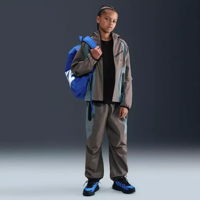 Nike Big Boys' Tech Woven Jacket - Grey - GREY