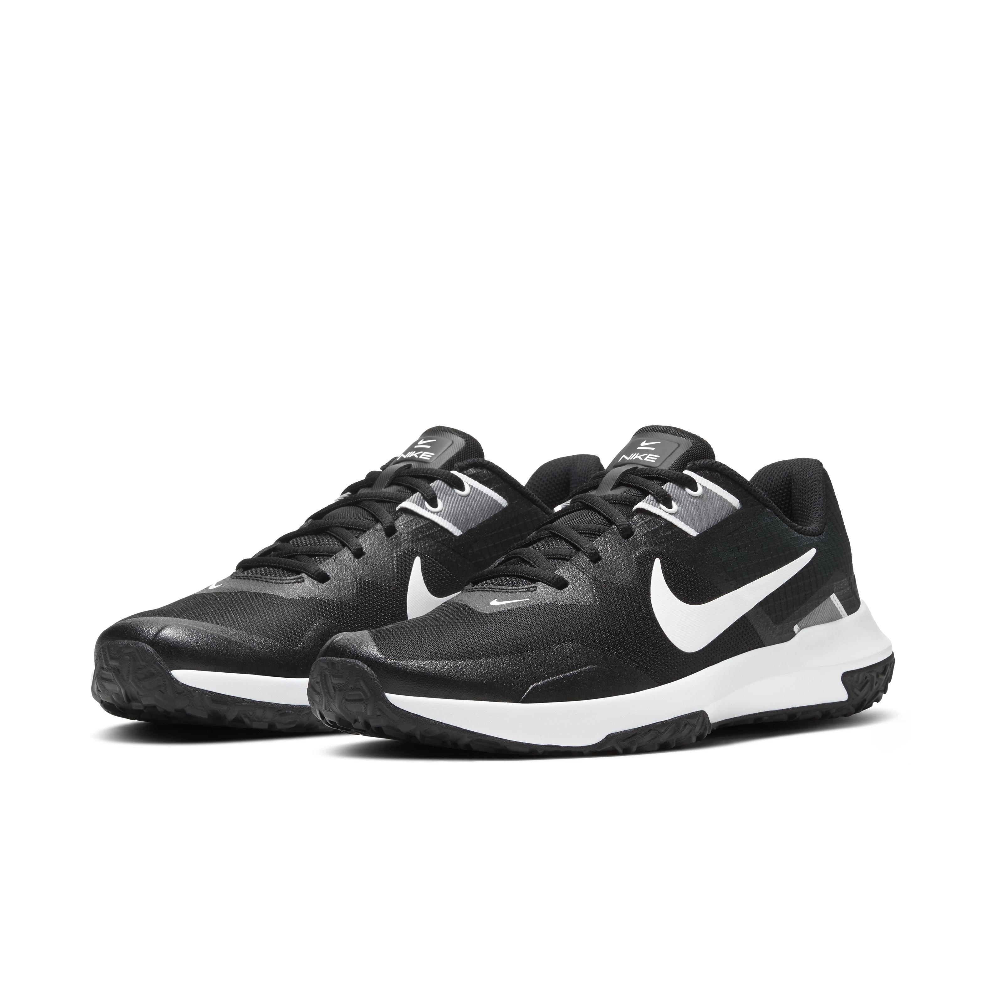 nike varsity compete trainer extra wide