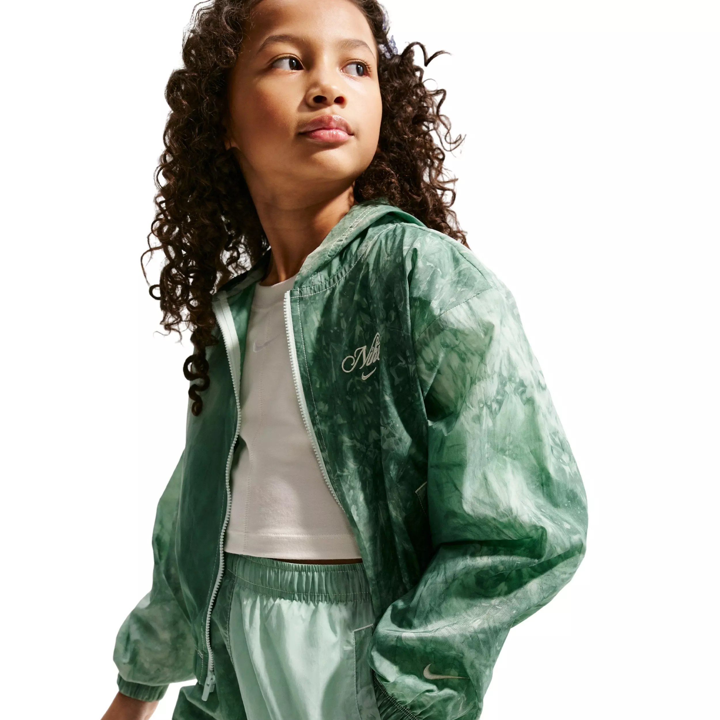 Nike Big Girls' Sportswear Club Woven Shorts - Green - GREEN