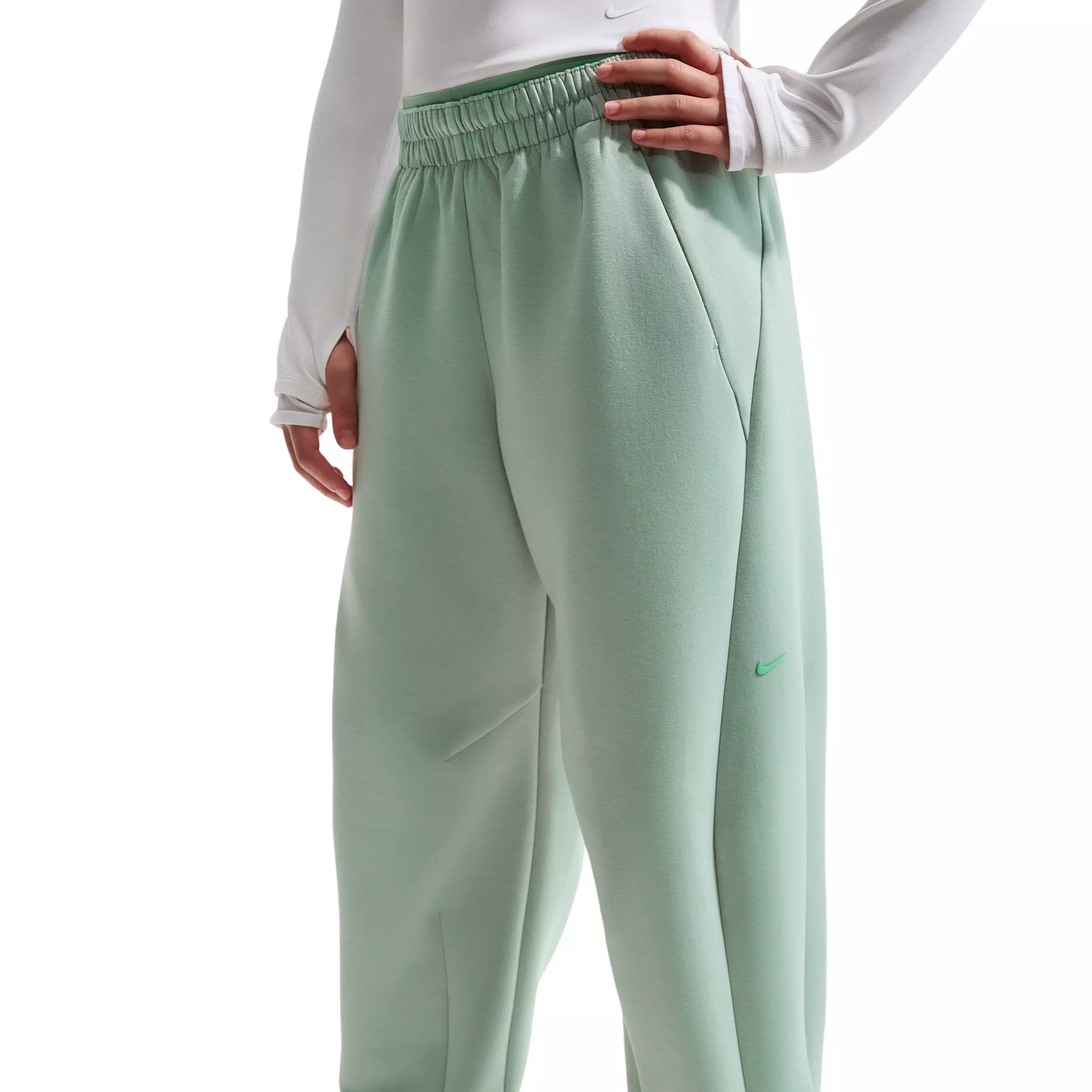 Nike Big Girls' MAVN High-Rise Therma-FIT Knit Sweatpants - Green - GREEN