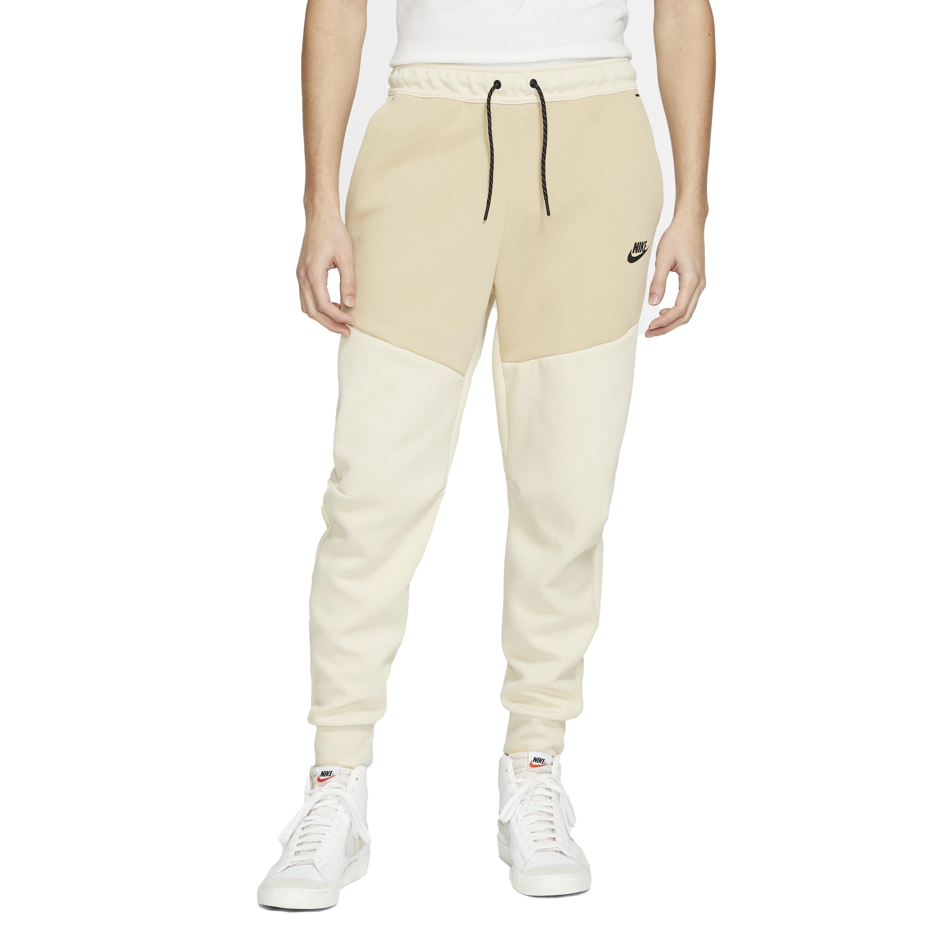 Nike Men's Sportswear Tech Fleece Joggers - BROWN Thumbnail View 1