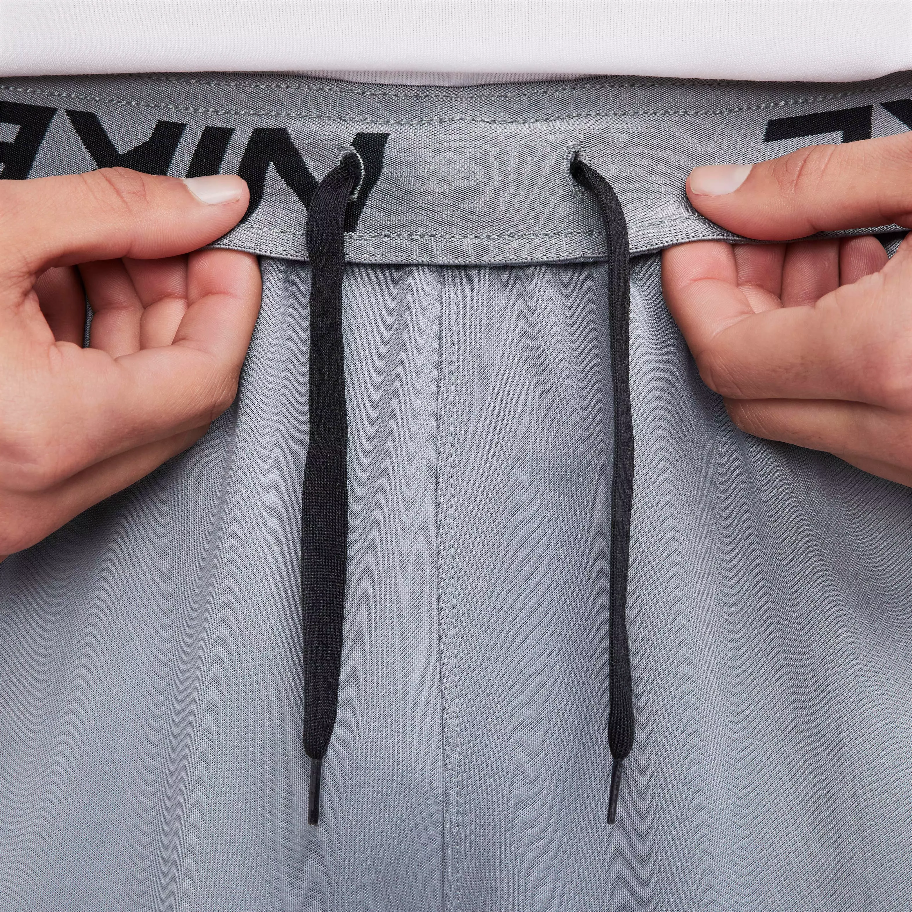 Nike Men's Dri-Fit Core Versatile Knit Pants - GREY