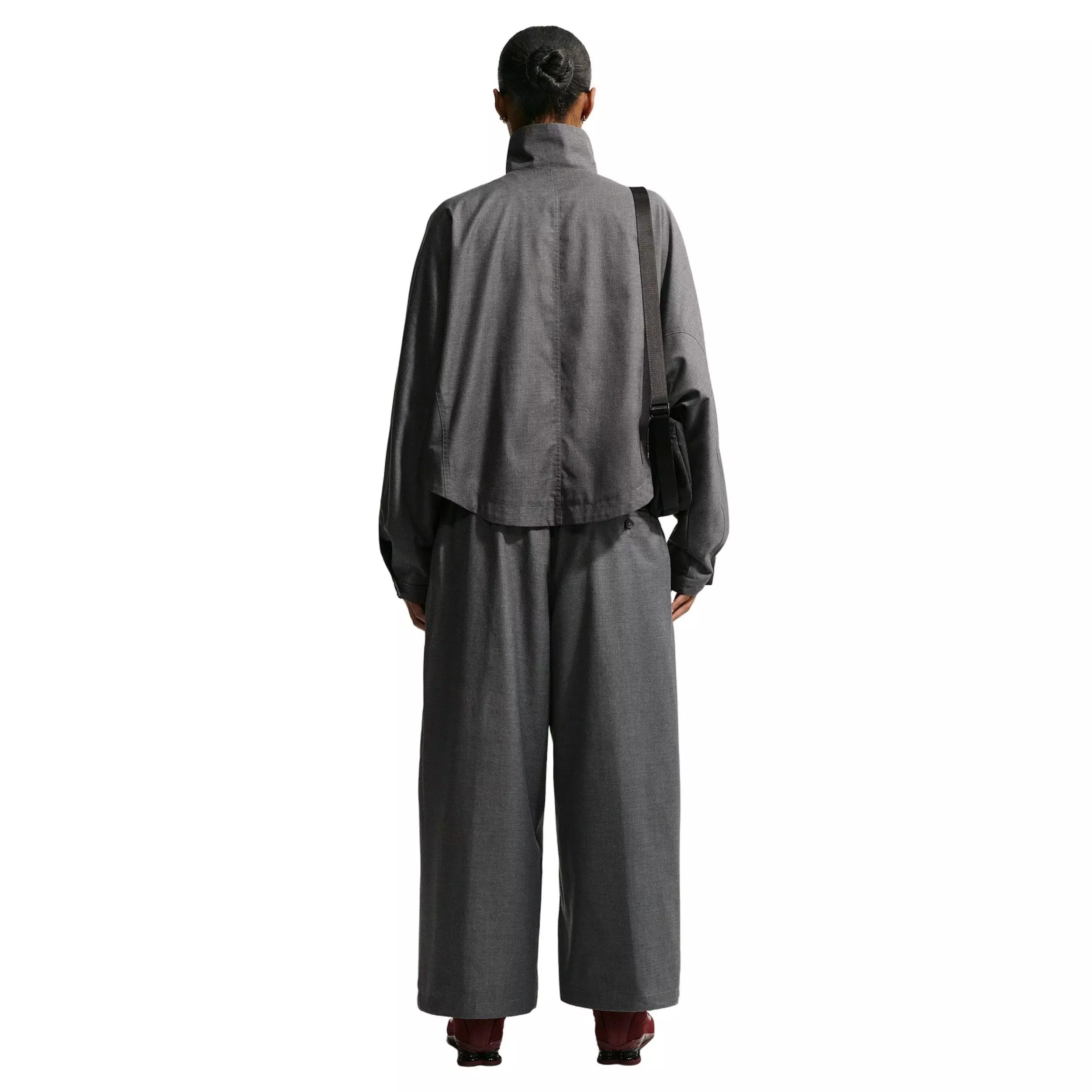 Nike Women's Sportswear Oversized Mid-Rise Woven Pants - BLACK