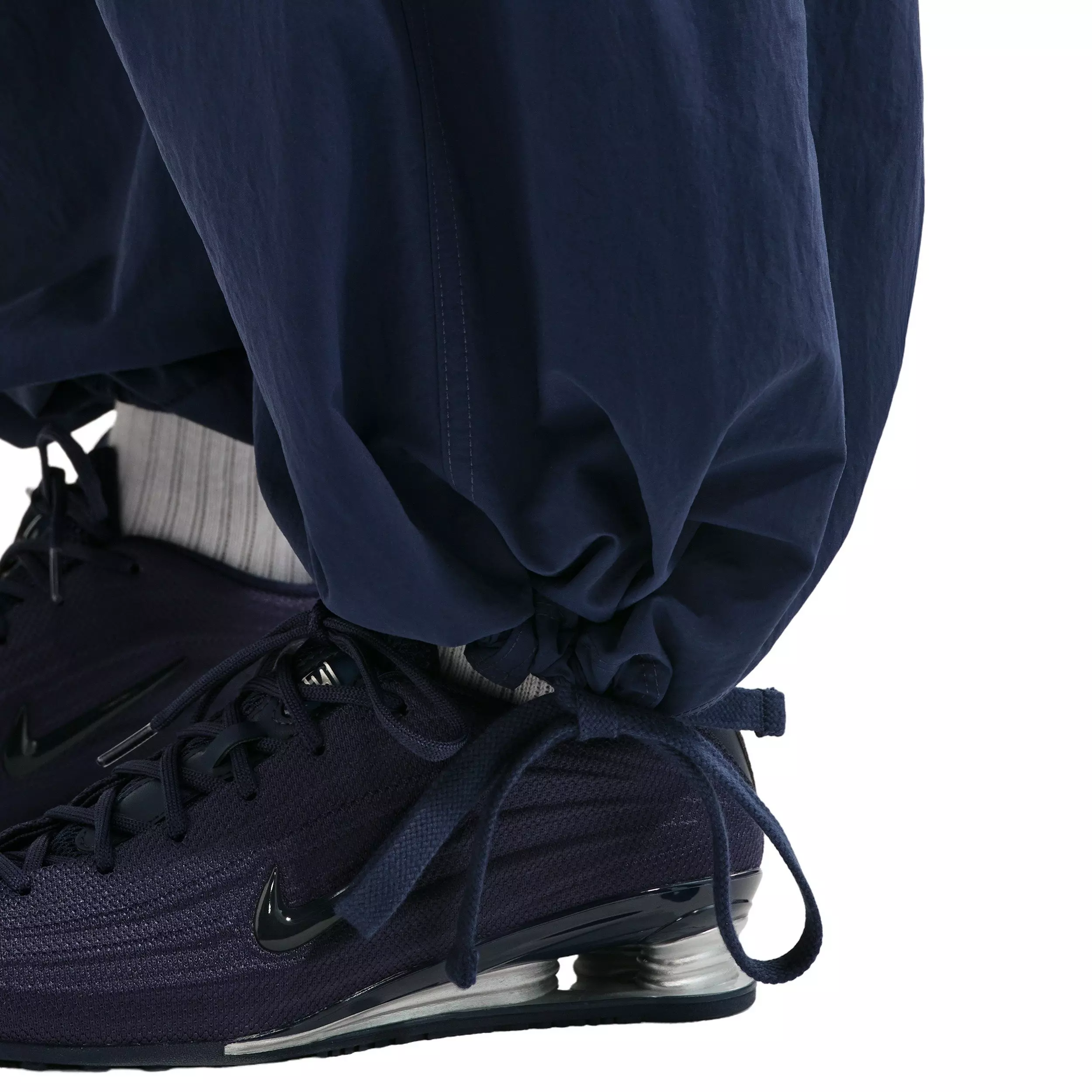 Nike Women's Sportswear Loose Mid-Rise Structured Pants - NAVY