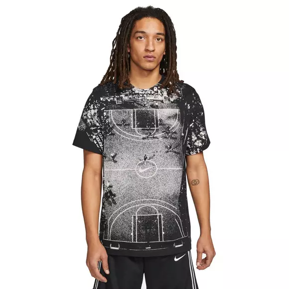 Nike Men's Basketball T-Shirt - Hibbett