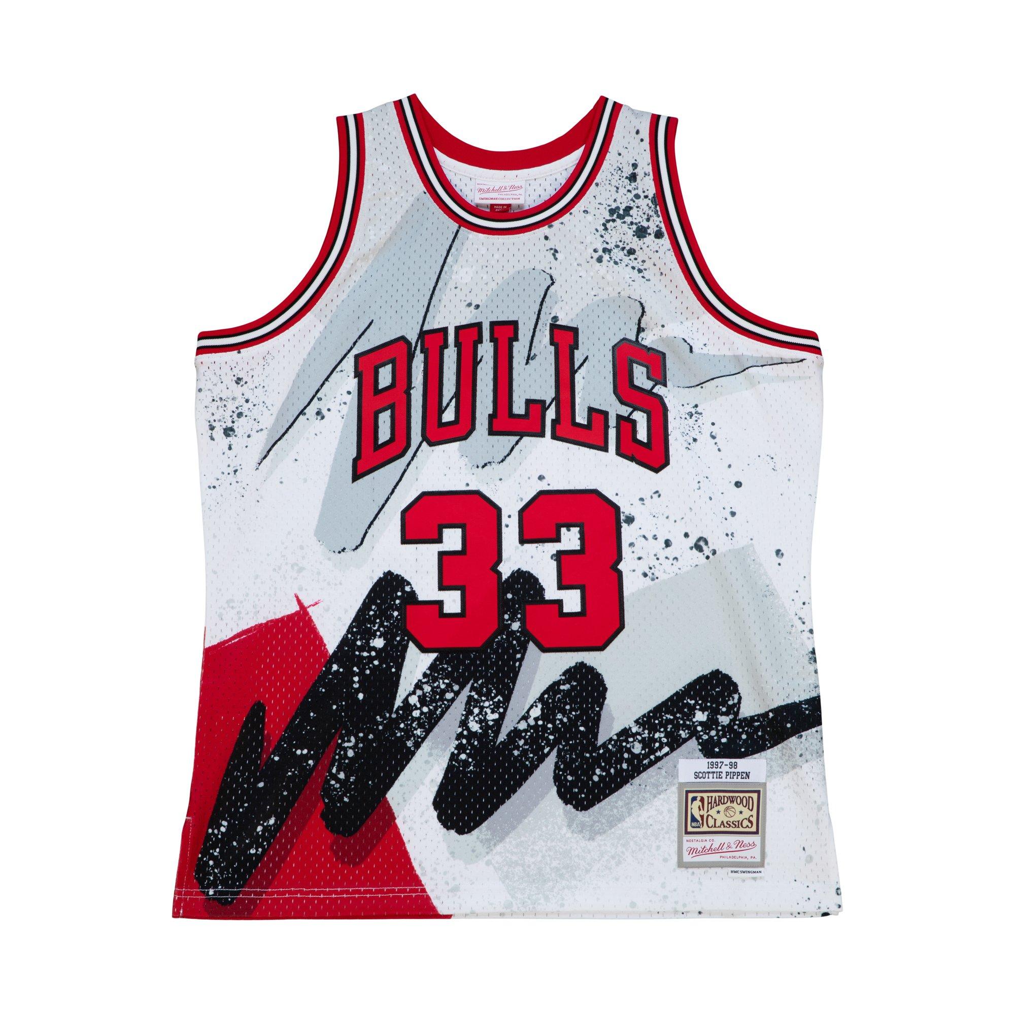 Mitchell and Ness Scottie Pippen Chicago Bulls 1997-98 Swingman Jersey  NNBJEL18120-CBURED197SPI - Shiekh