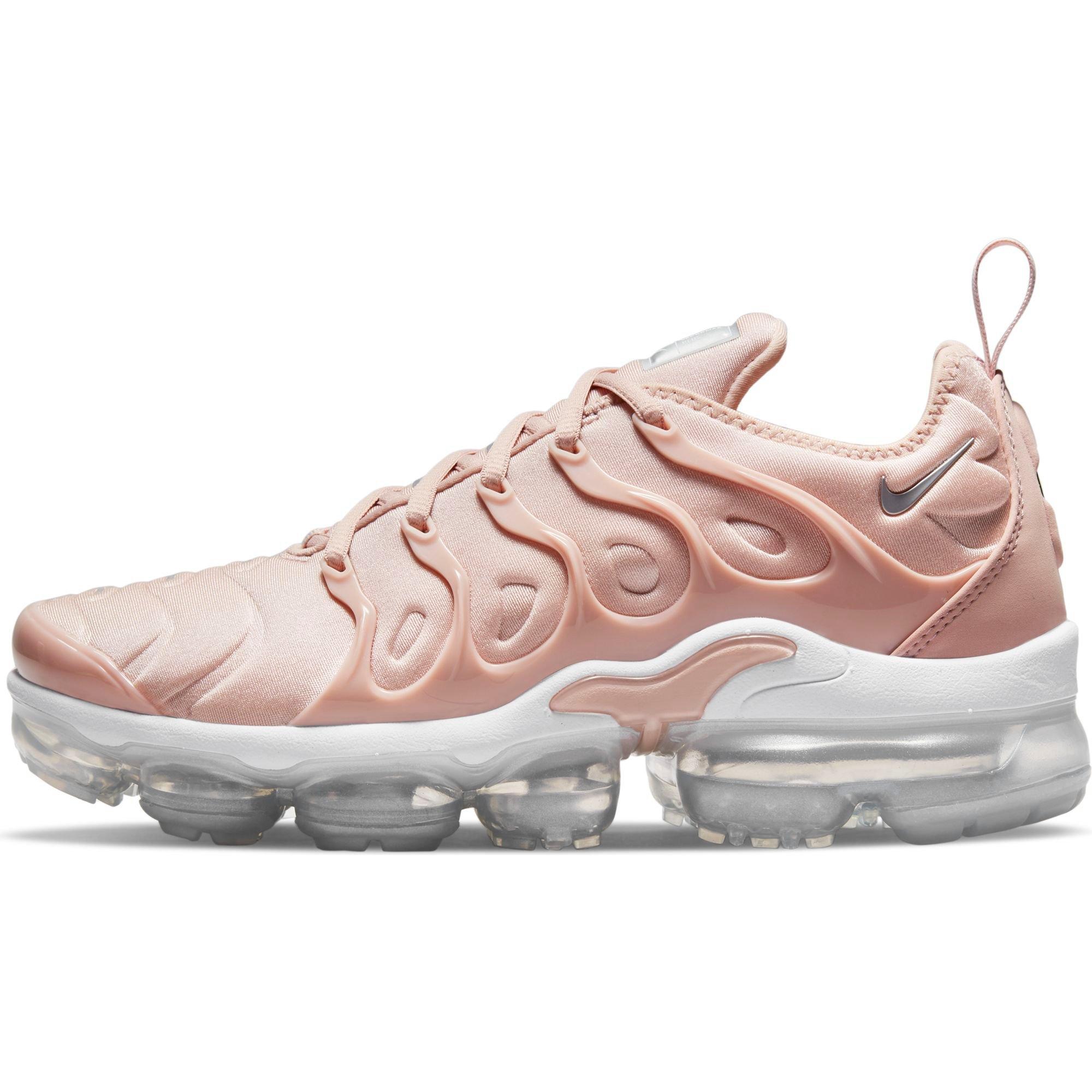 vapormax pink womens