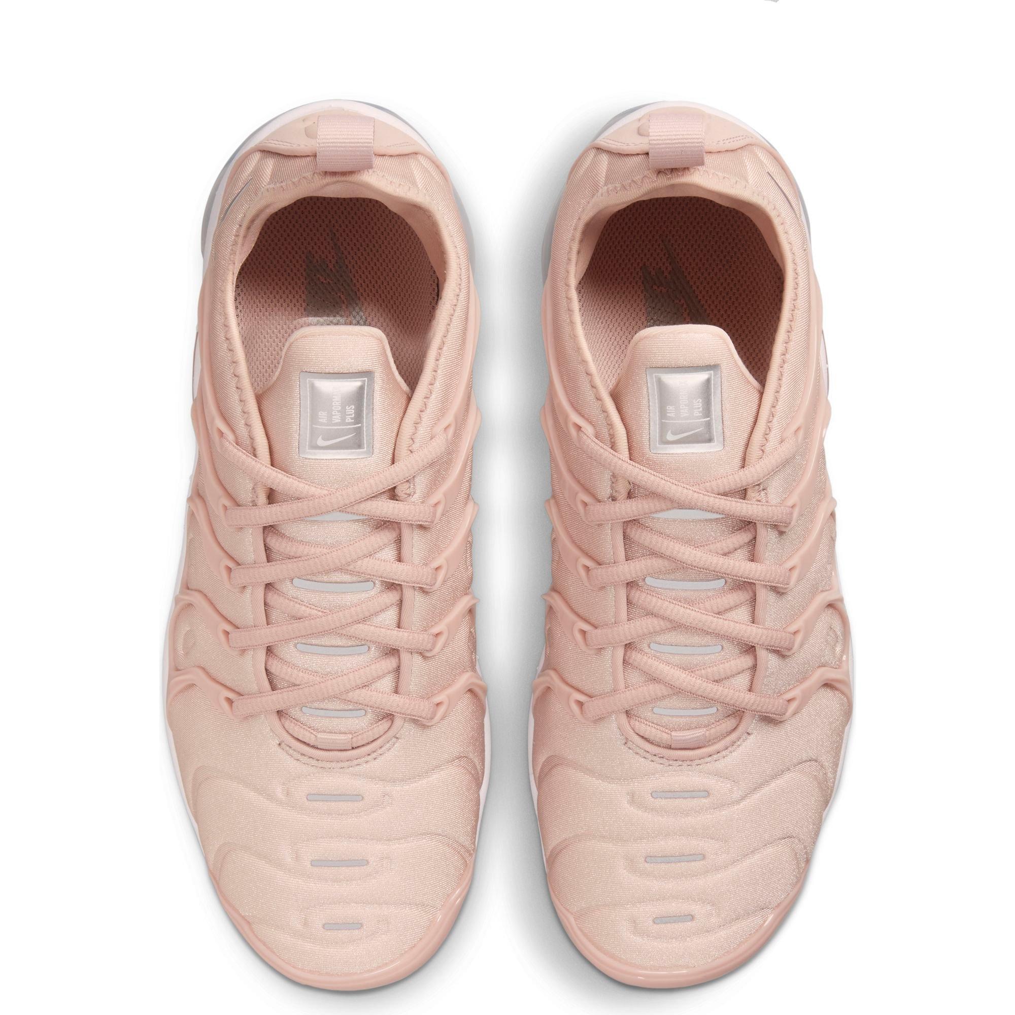 Nike Air VaporMax Plus امب Nike Air VaporMax Plus امب