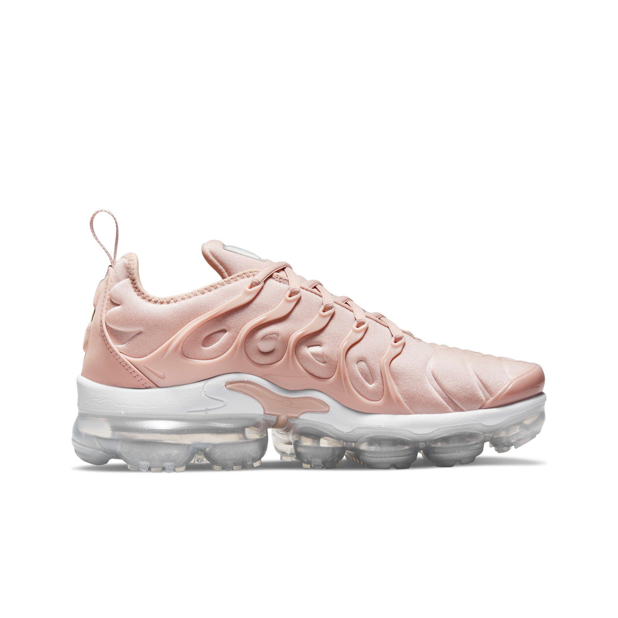 nike vapormax plus light pink