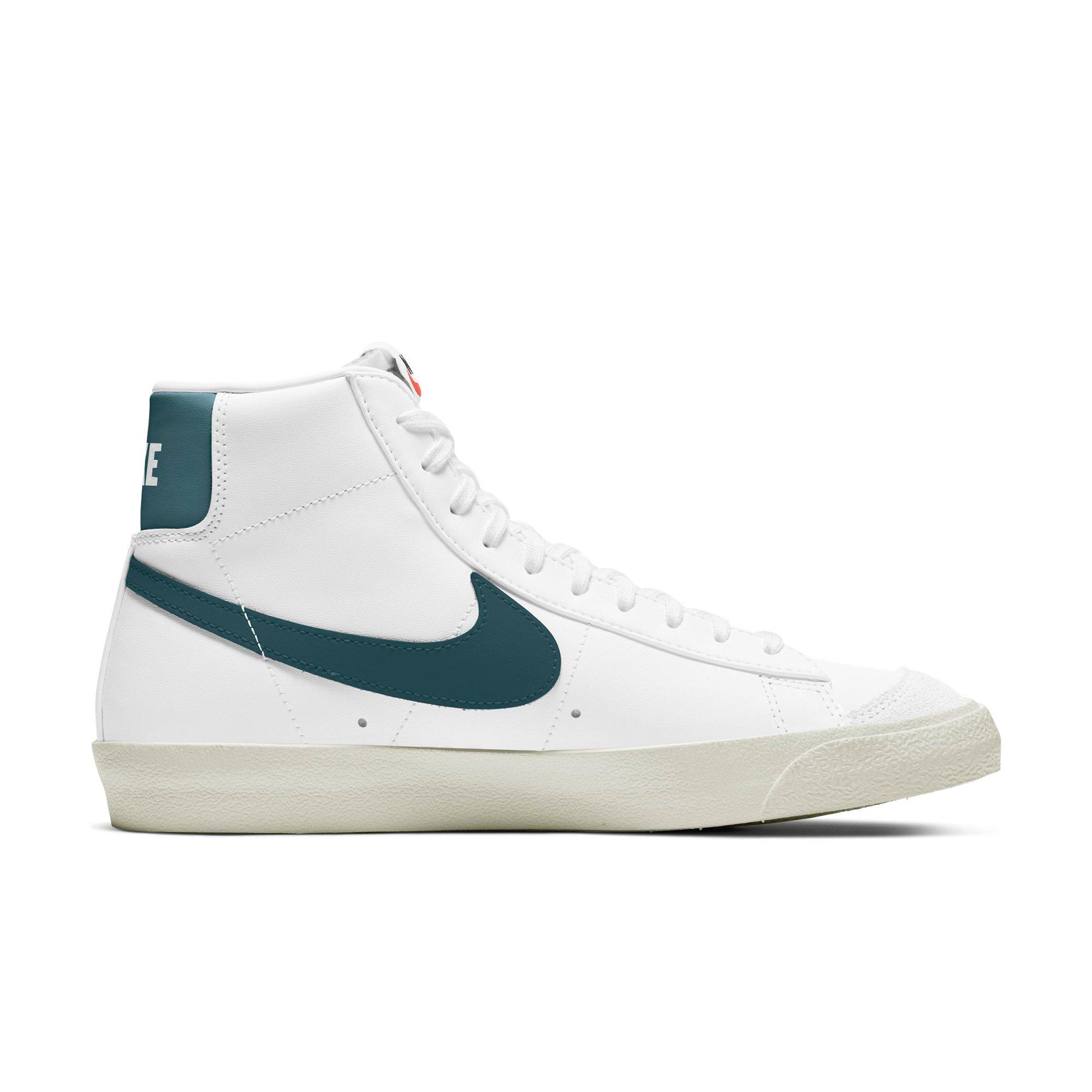 Nike Men's Blazer Mid '77 Vintage Shoes, White