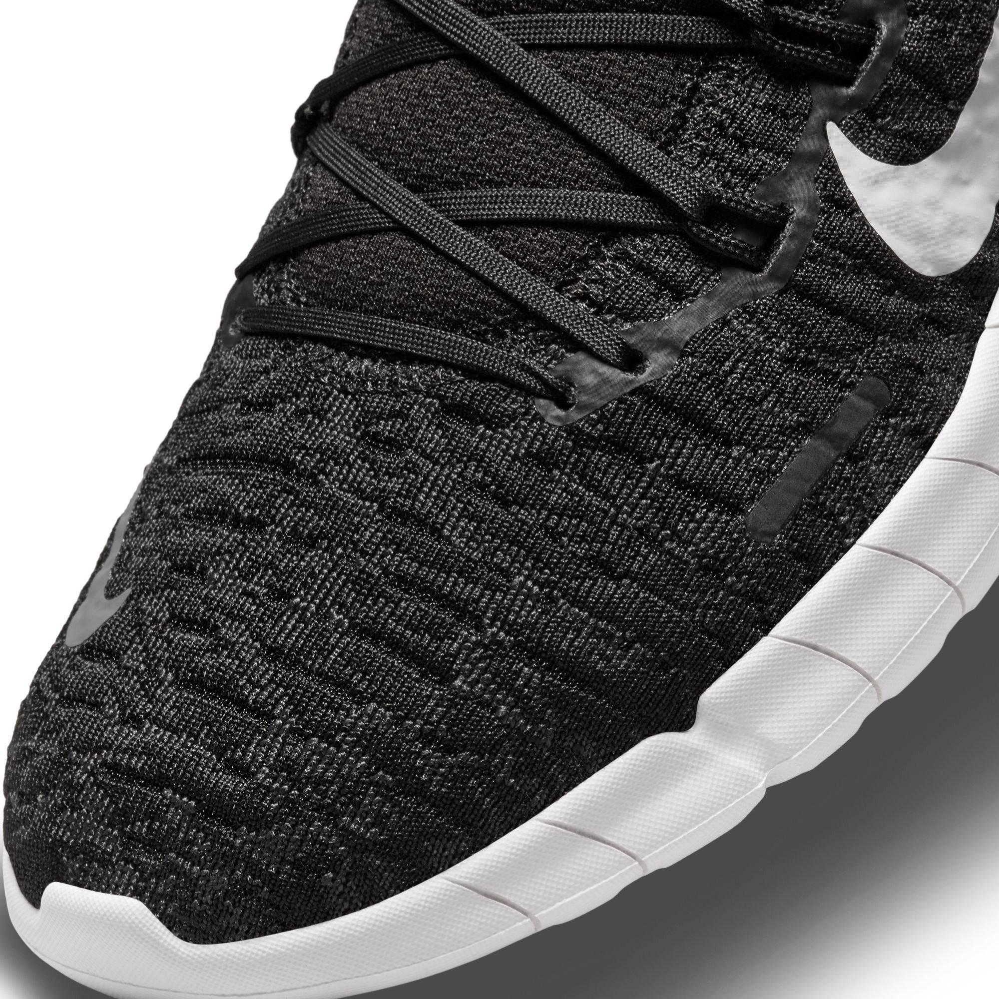 Womens 'free rn outlet flyknit black and white