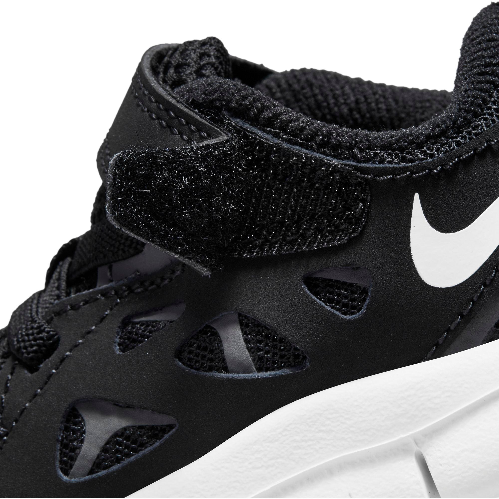 Nike free run kids on sale black