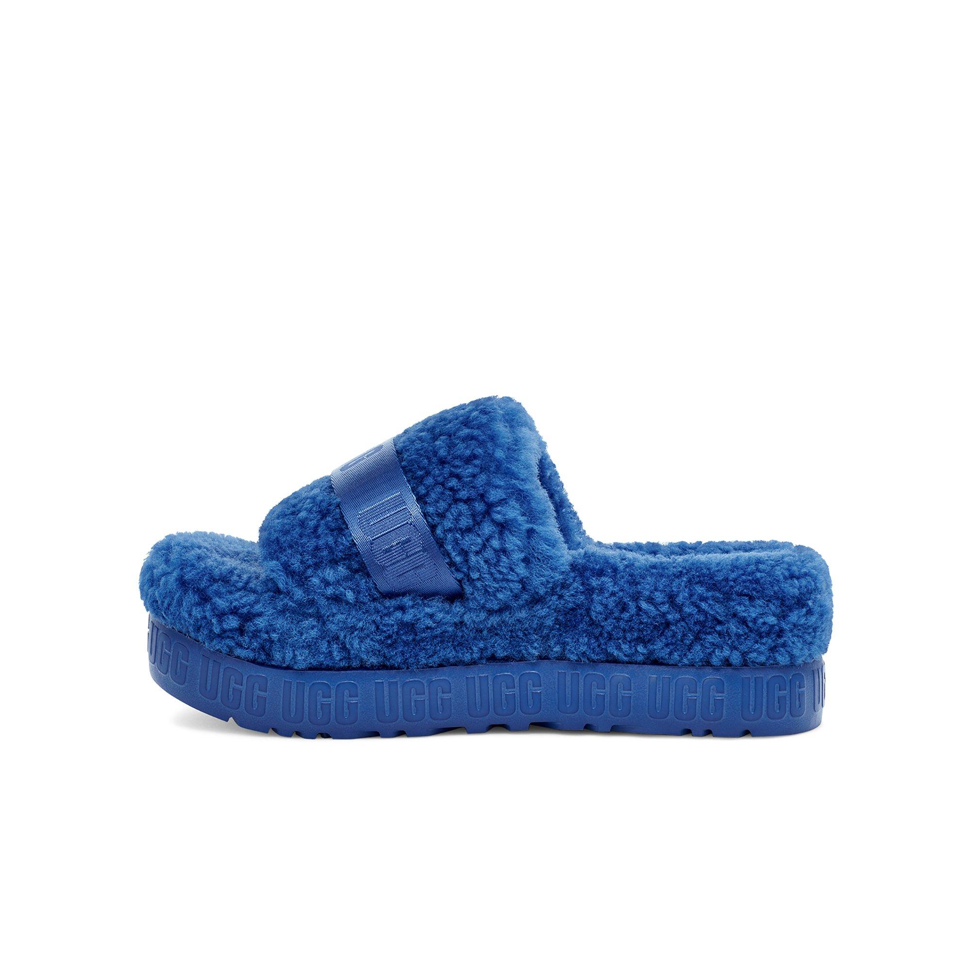 Blue clearance uggs slides