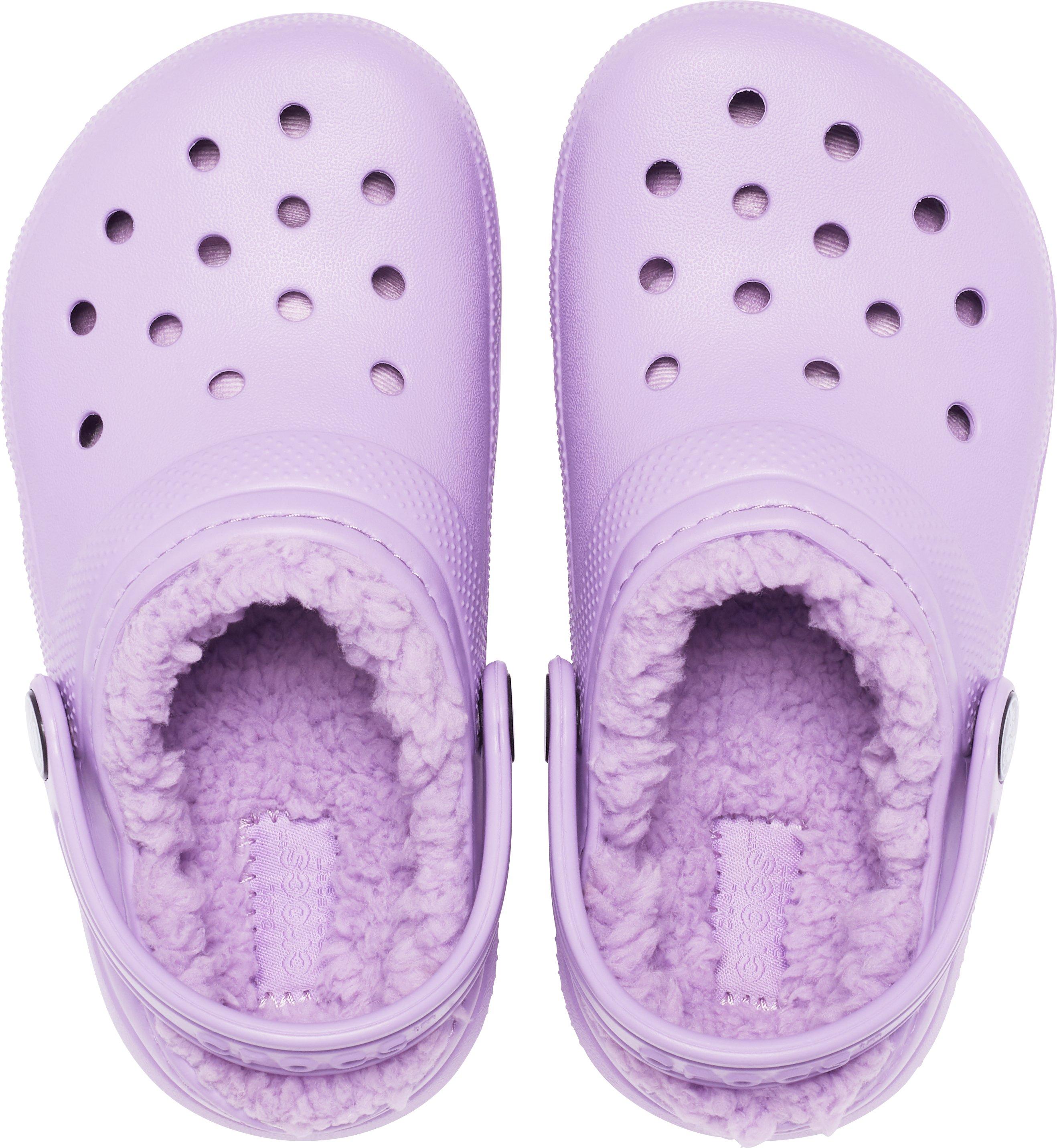 Purple crocs 2024 with fur