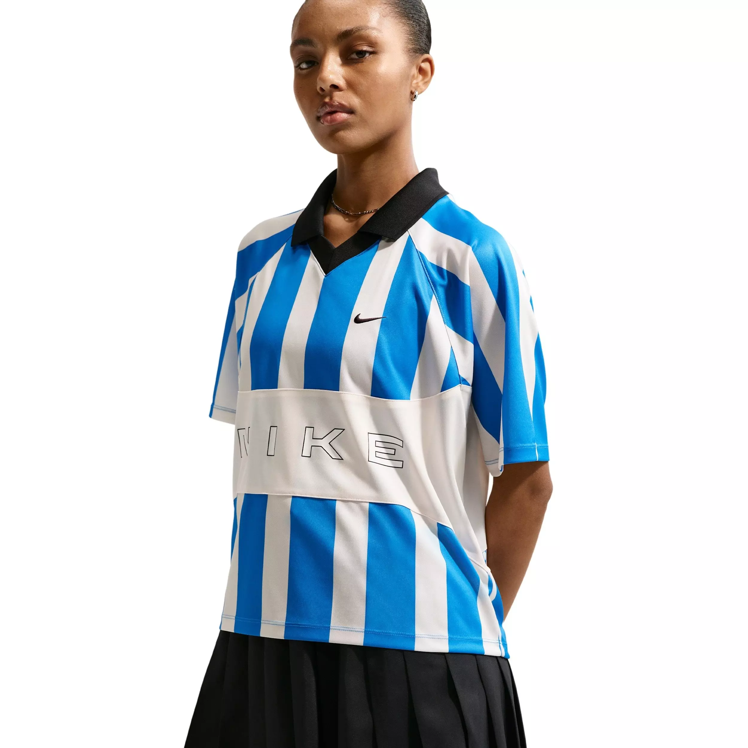 Nike Women's Sportswear Mid-Rise Pleated Skirt - BLACK