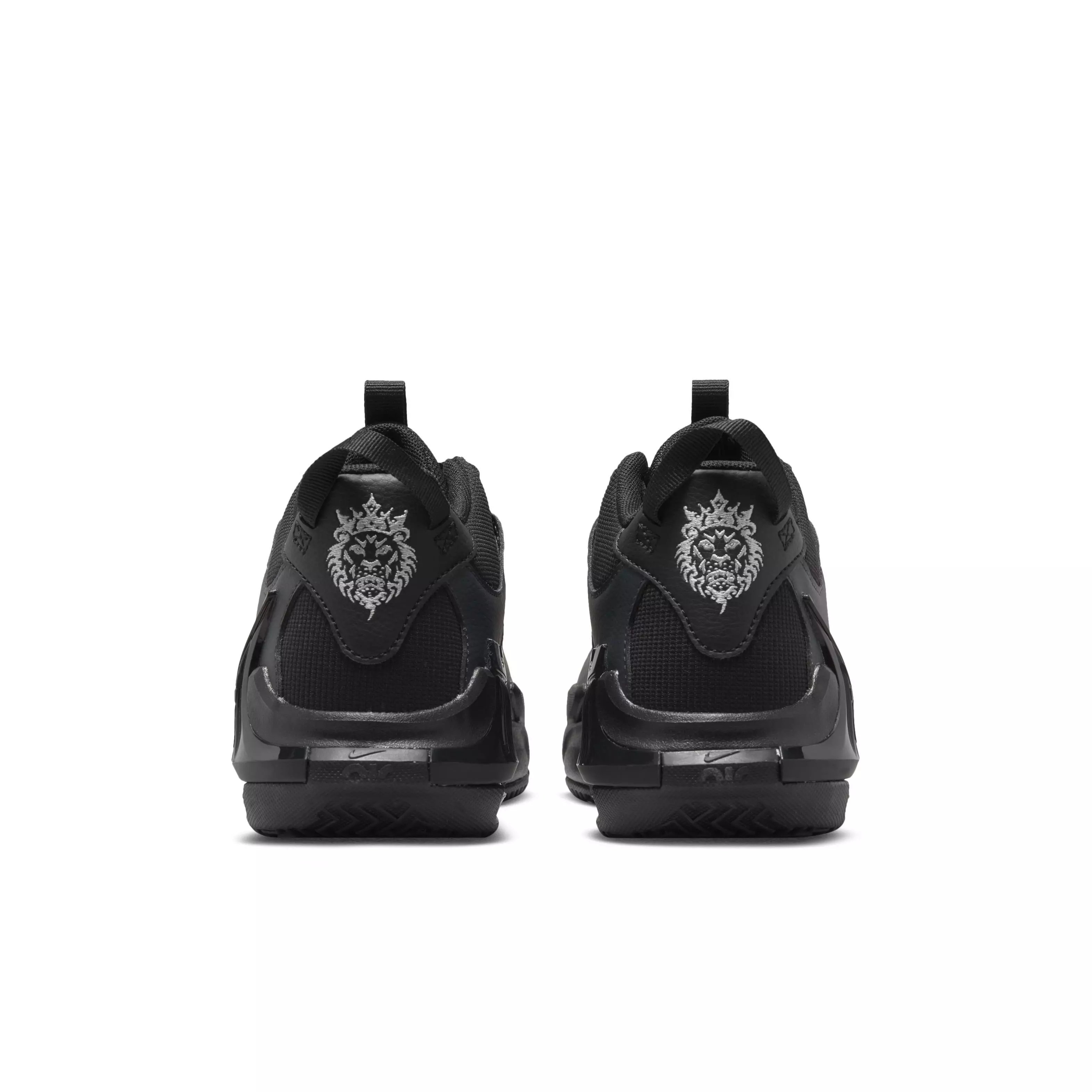Nike LeBron Witness 7 "Black/White/Anthracite" Grade School Boys' Basketball Shoe - BLACK/WHITE/ANTHRACITE