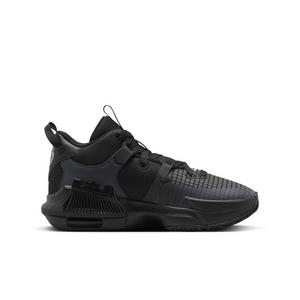 Lebron james hot sale shoes black