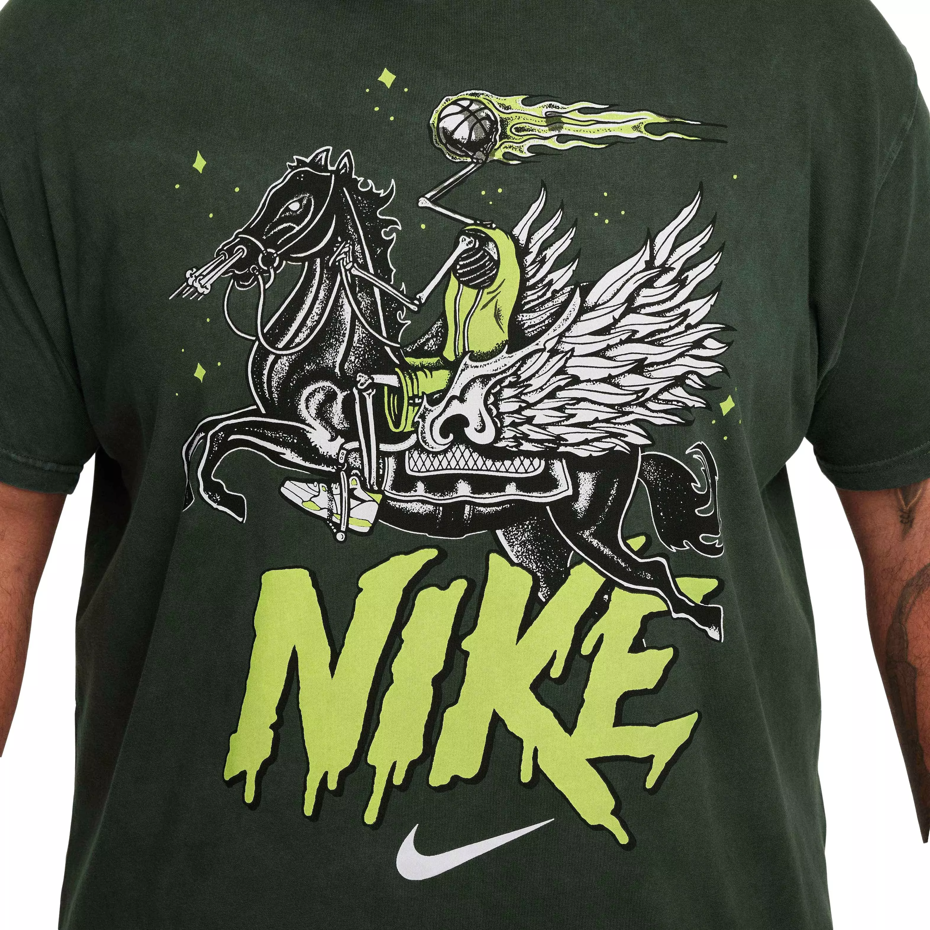 Nike Men's Max90 Basketball Relaxed T-Shirt - GREEN
