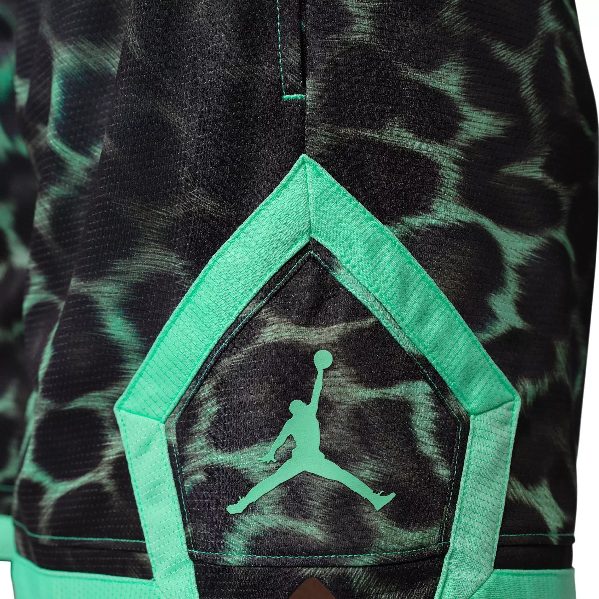 Jordan Women's Sport 4" Diamond Shorts - Green Glow - GREEN GLOW