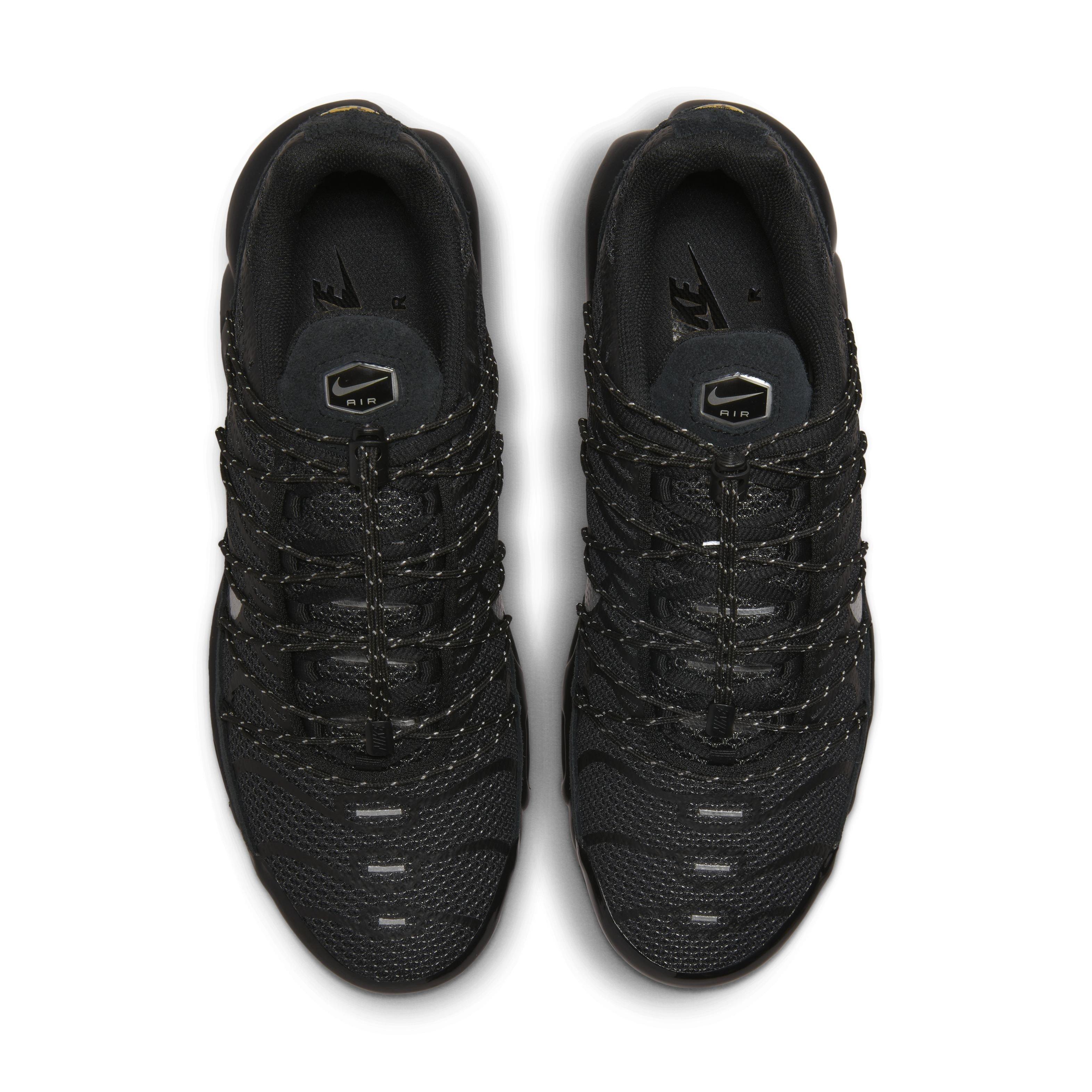 Nike Air Max Plus Utility Grade School Boys' "Black/Metallic Silver/White" Shoe