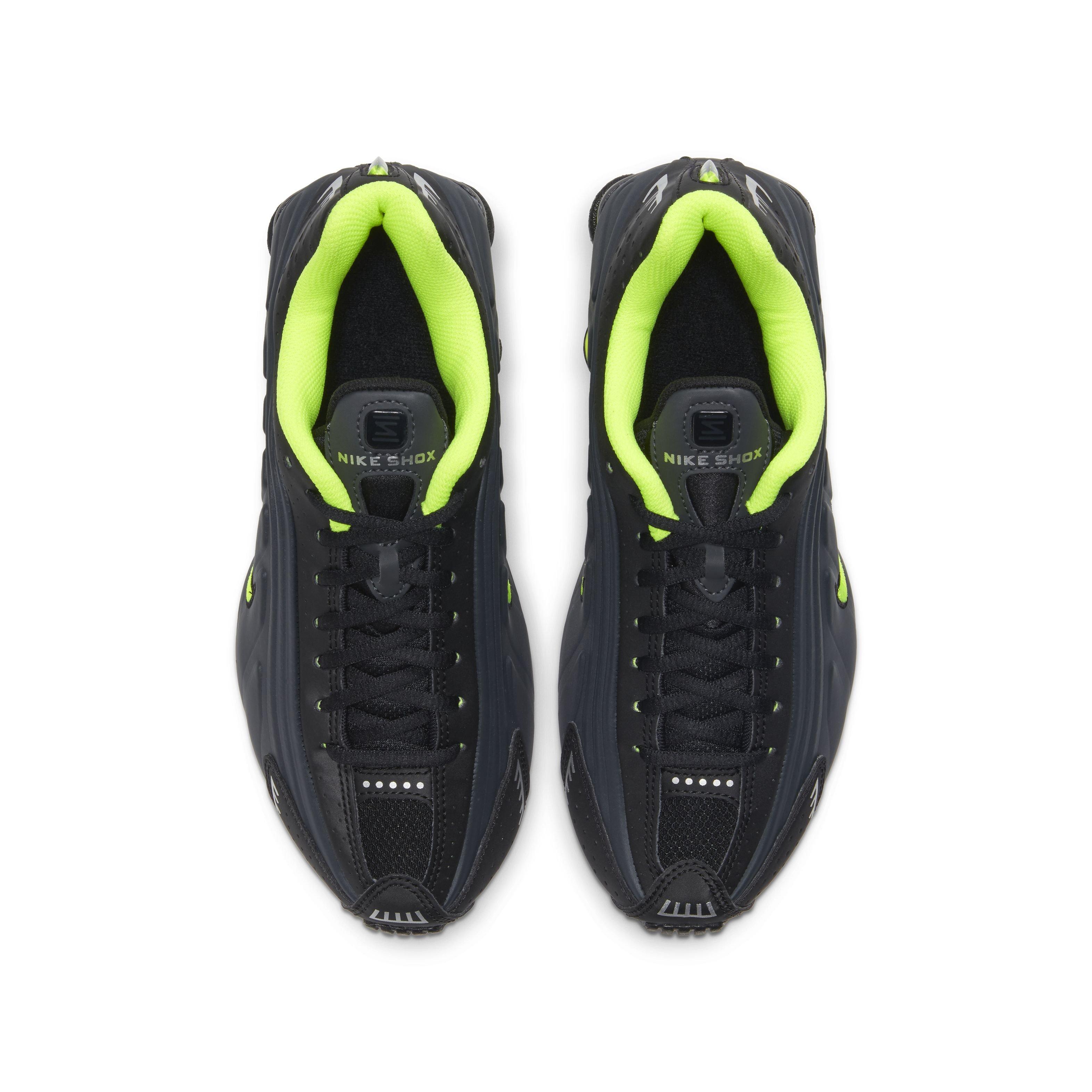 Nike shox outlet r4 grade school