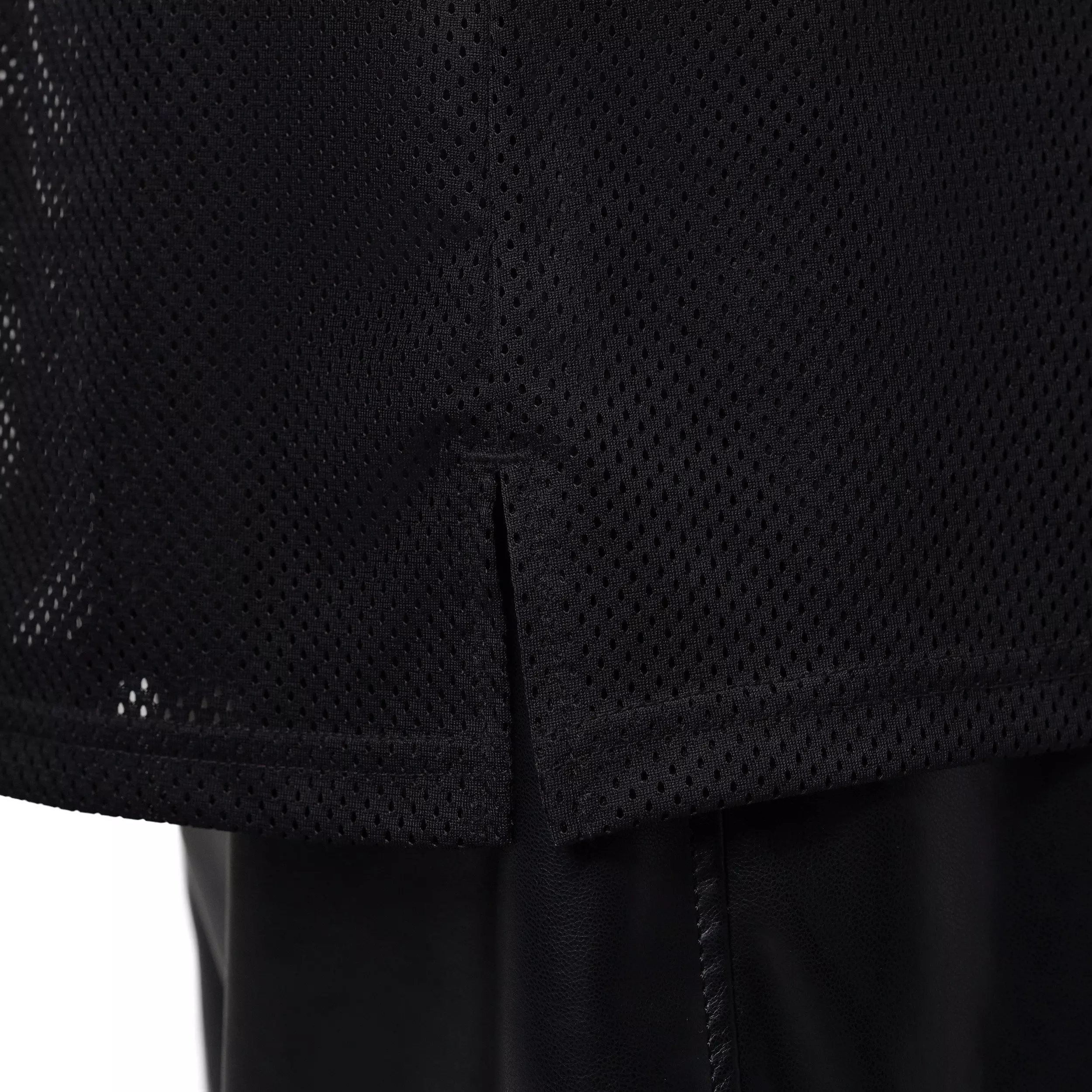 Jordan Women's Brooklyn Jersey - BLACK/RED
