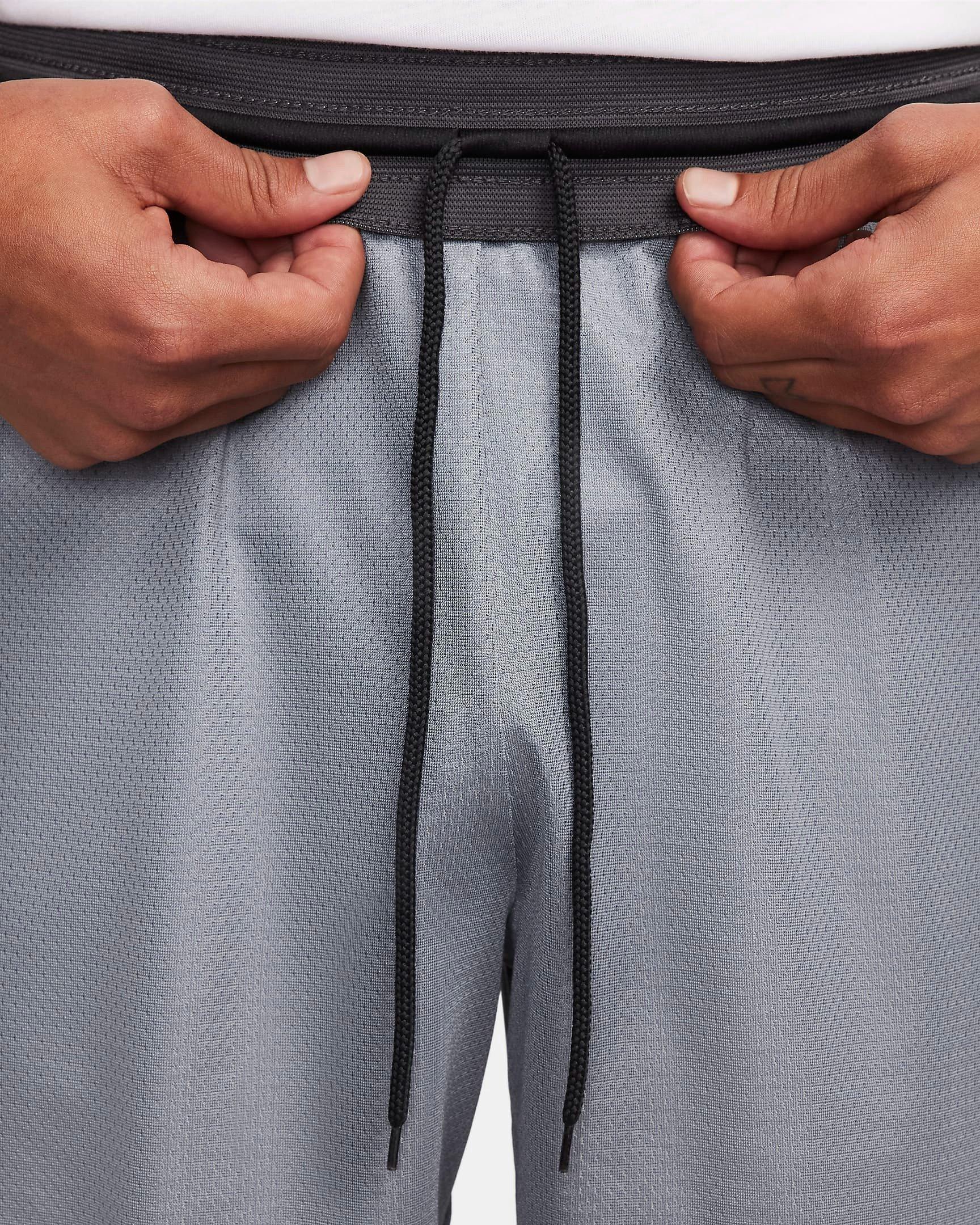 Nike Men's DNA Dri-FIT 6" Basketball Shorts - GREY/BLACK Thumbnail View 3