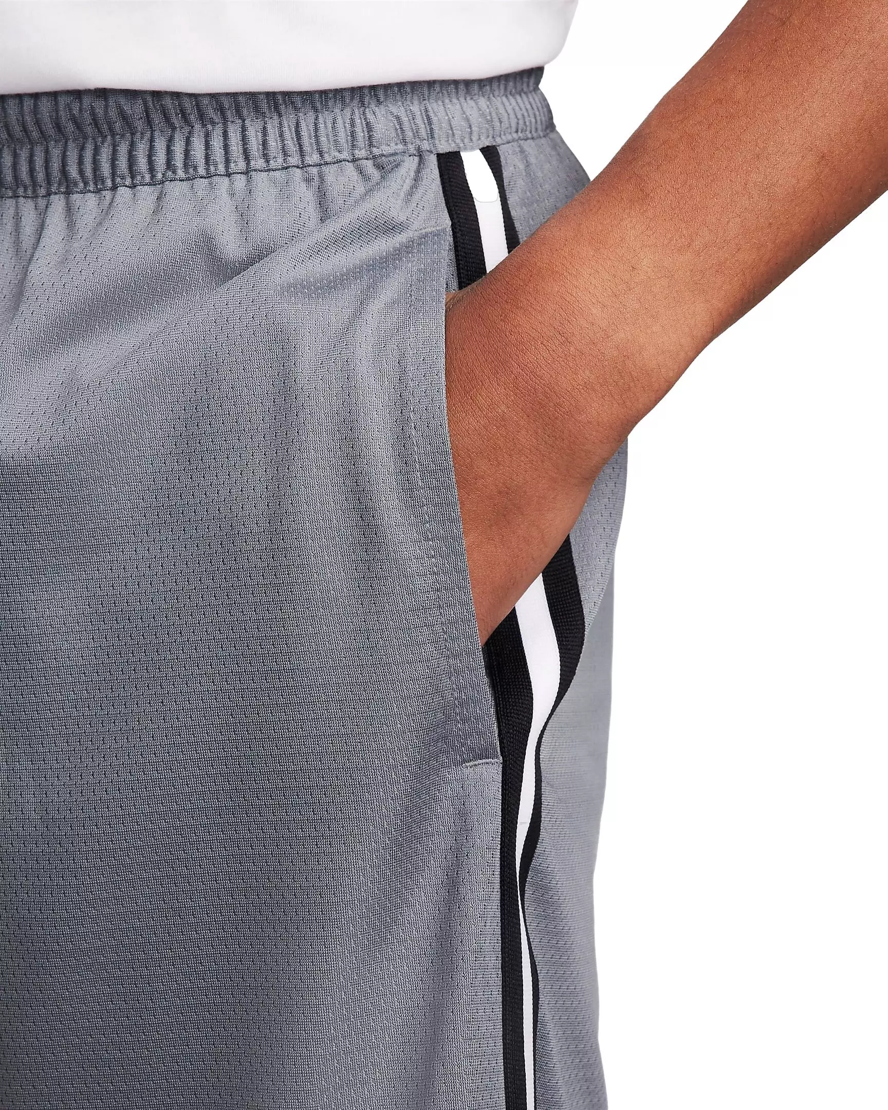 Nike Men's DNA Dri-FIT 6" Basketball Shorts - GREY/BLACK