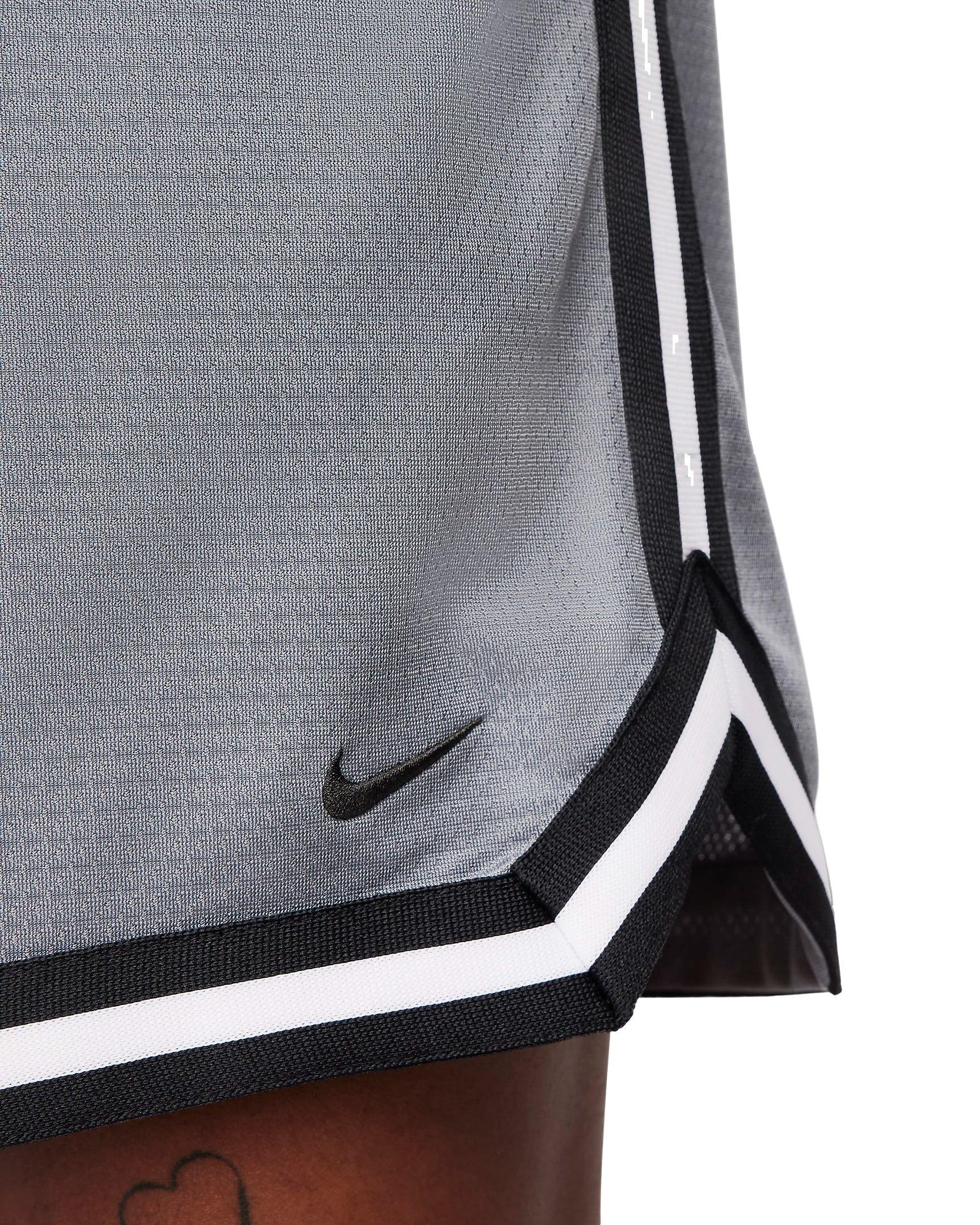 Nike Men's DNA Dri-FIT 6" Basketball Shorts - GREY/BLACK Thumbnail View 6