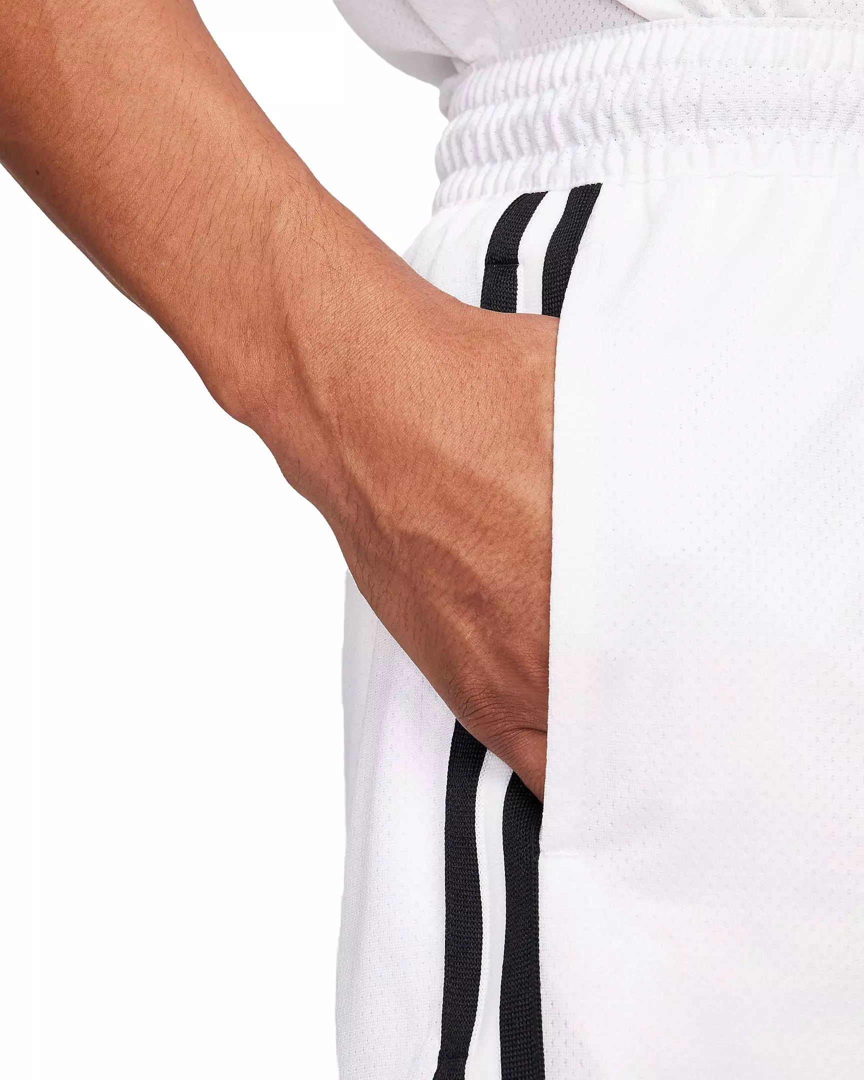 Nike Men's DNA Dri-FIT 6" Basketball Shorts - WHITE/BLACK