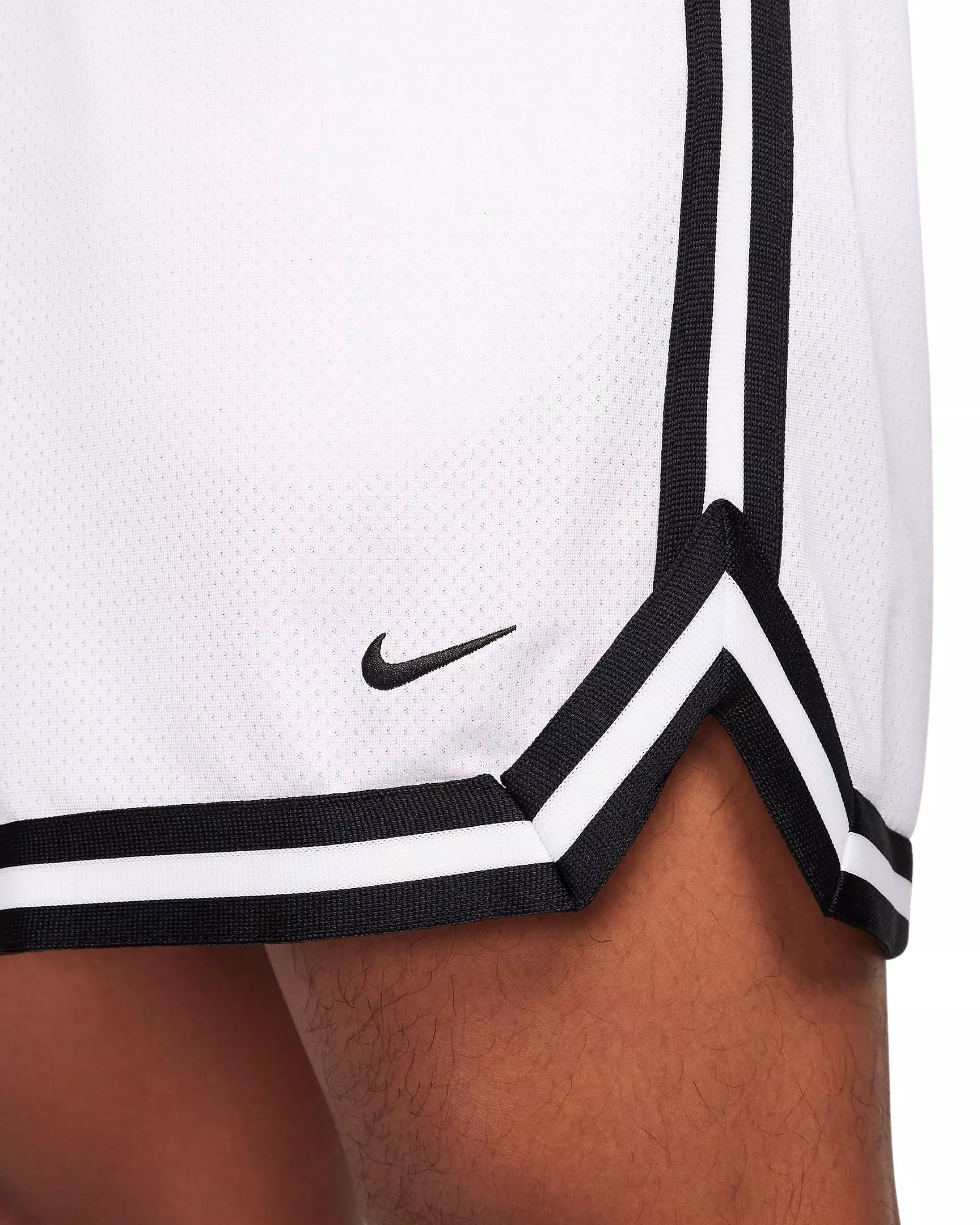 Nike Men's DNA Dri-FIT 6" Basketball Shorts - WHITE/BLACK
