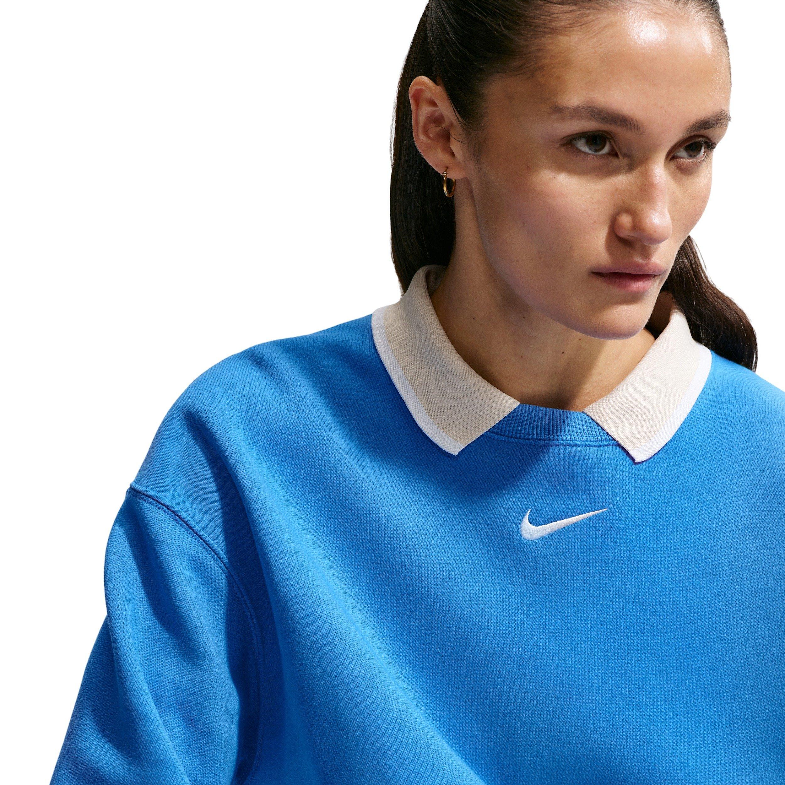 Nike Women's Sportswear Phoenix Fleece Oversized Crew-Neck Sweatshirt - LT BLUE Thumbnail View 3