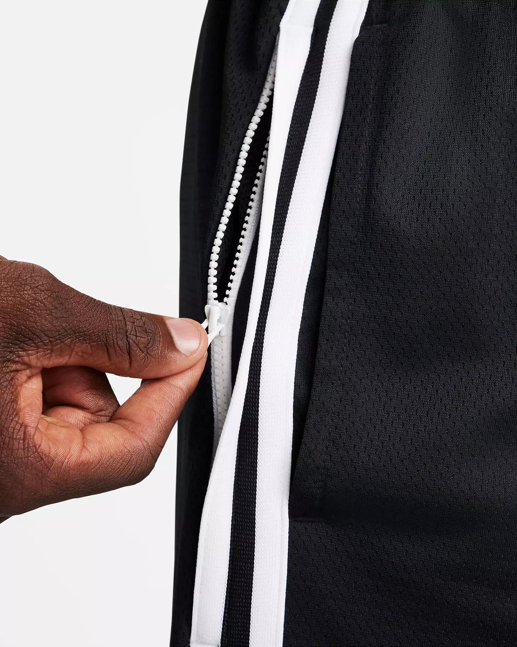 Nike Men's Dri-FIT DNA 10" Basketball Shorts - BLACK/WHITE