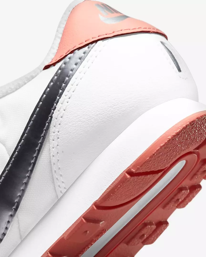 Nike MD Valiant "White/Silver" Preschool Girls' Shoe - WHITE