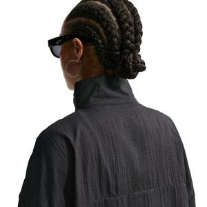 Nike Women's Sportswear Oversized Lightweight Ripstop Jacket