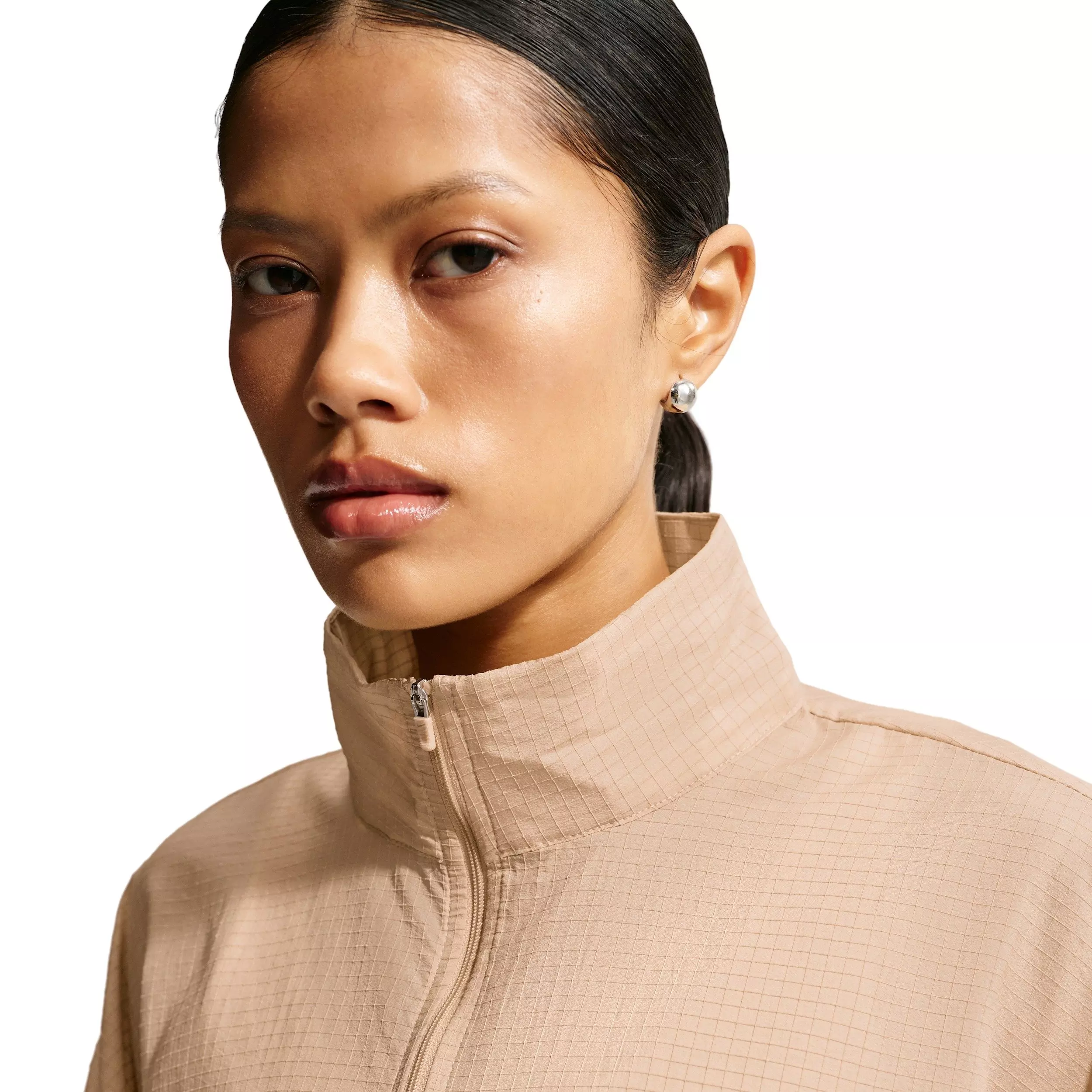 Nike Women's Sportswear Oversized Lightweight Ripstop Jacket - TAN