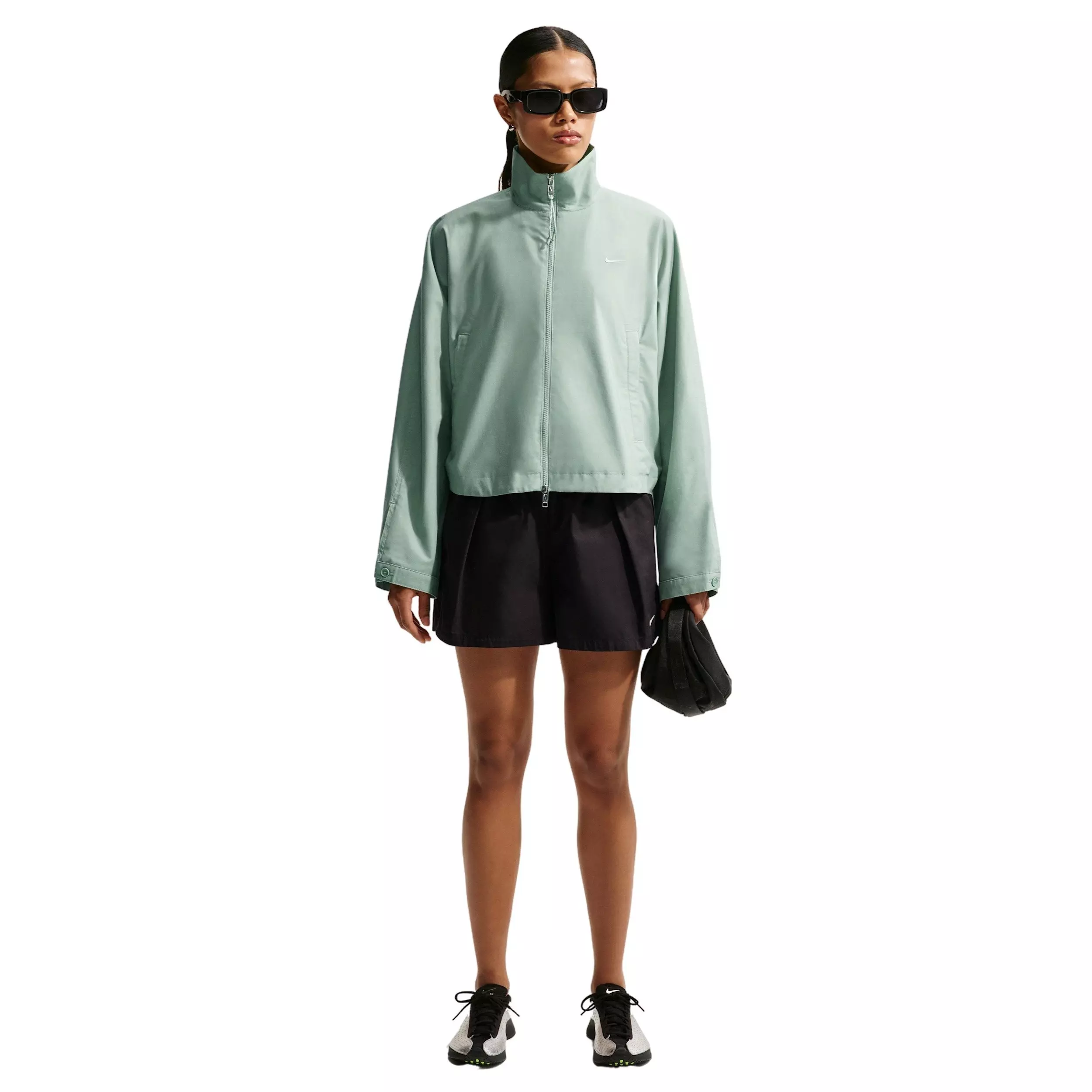 Nike Women's Sportswear Oversized Woven Jacket - LIGHT GREEN
