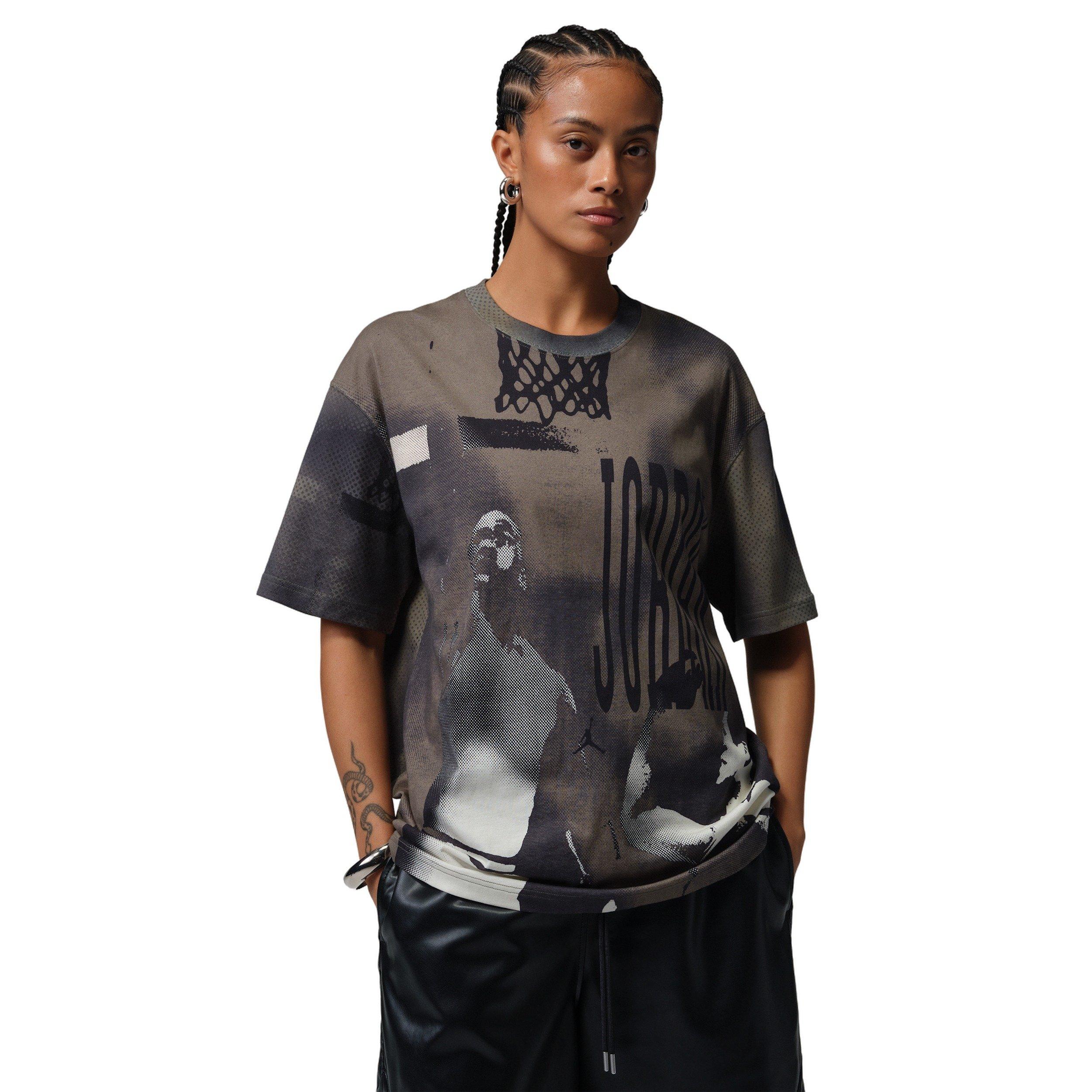 Jordan Women's Flight Oversized Graphic T-Shirt - BLACK Thumbnail View 1