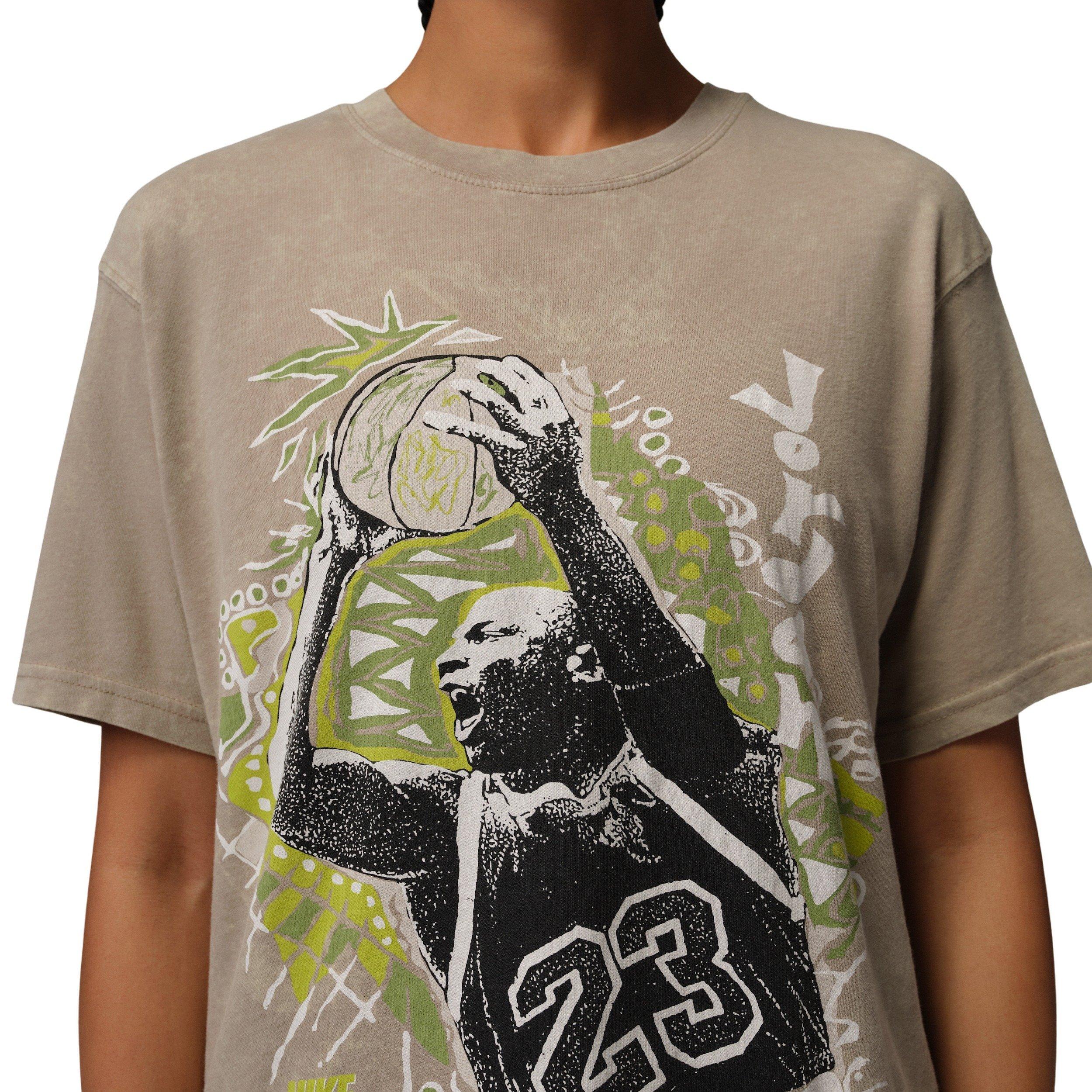 Jordan Women's Flight Short-Sleeve Graphic Tee - KHAKI Thumbnail View 4