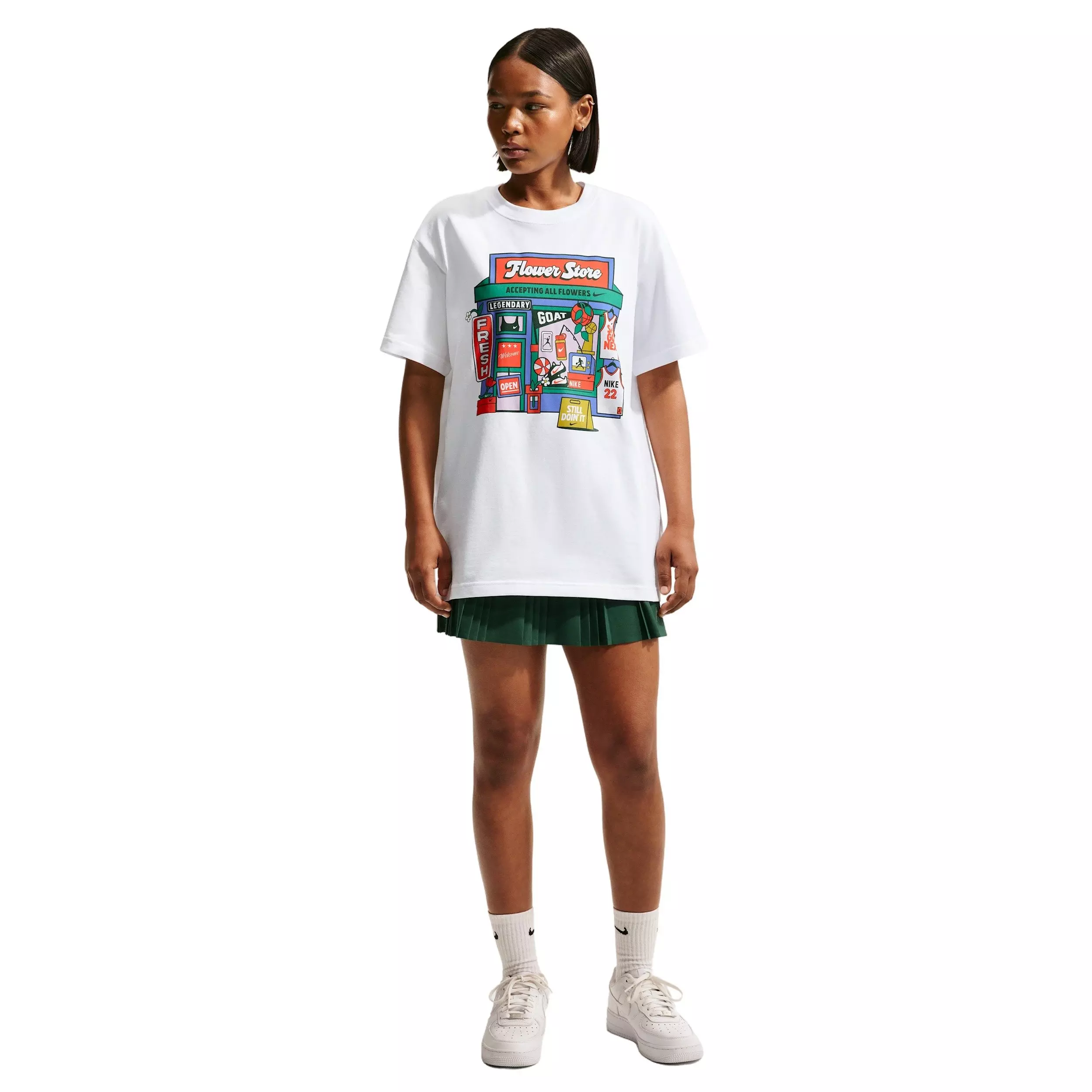 Nike Women's Oversized Flower Store Graphic T-Shirt - WHITE